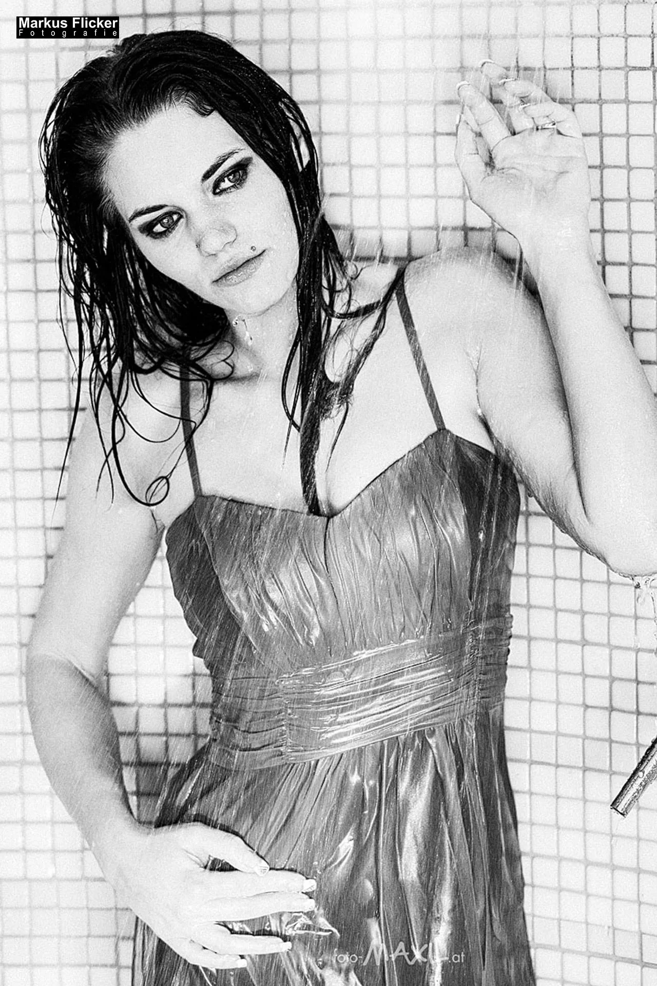 Female Model Nicole Pool Girl Bikini Fotoshooting im Hotel inkl. 37 Tipps und Tricks Female Model Nicole Pool Girl Bikini Fotoshooting im Hotel