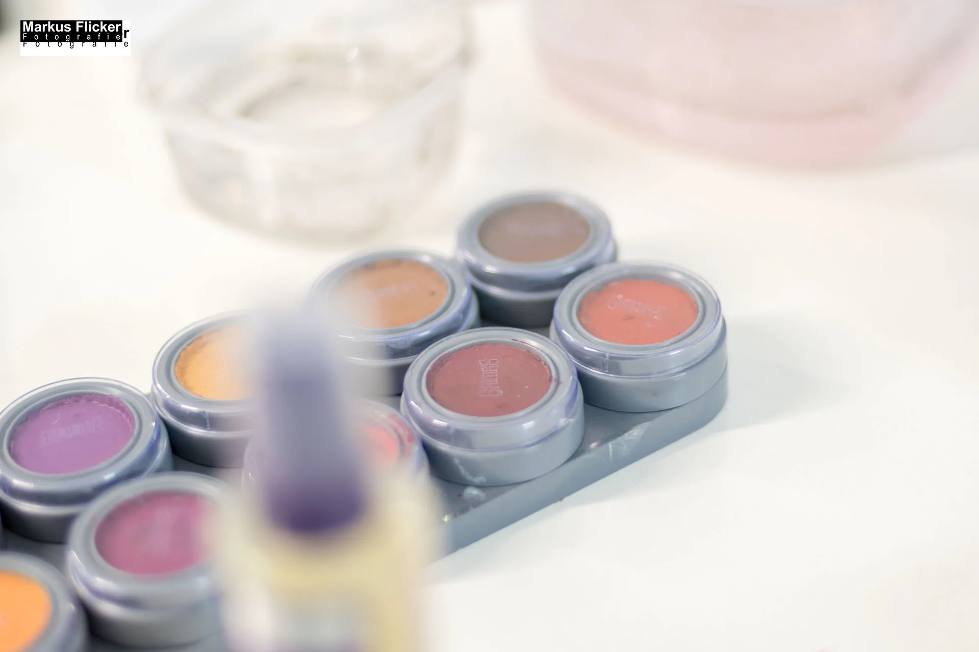 Extreme Avant Garde Make Up Female Model Studio Fotostudio Fotosession mit Make Up Artist inkl. 37 Fototipps für ein Make Up Fotoshooting Extreme / Avant Garde Make Up