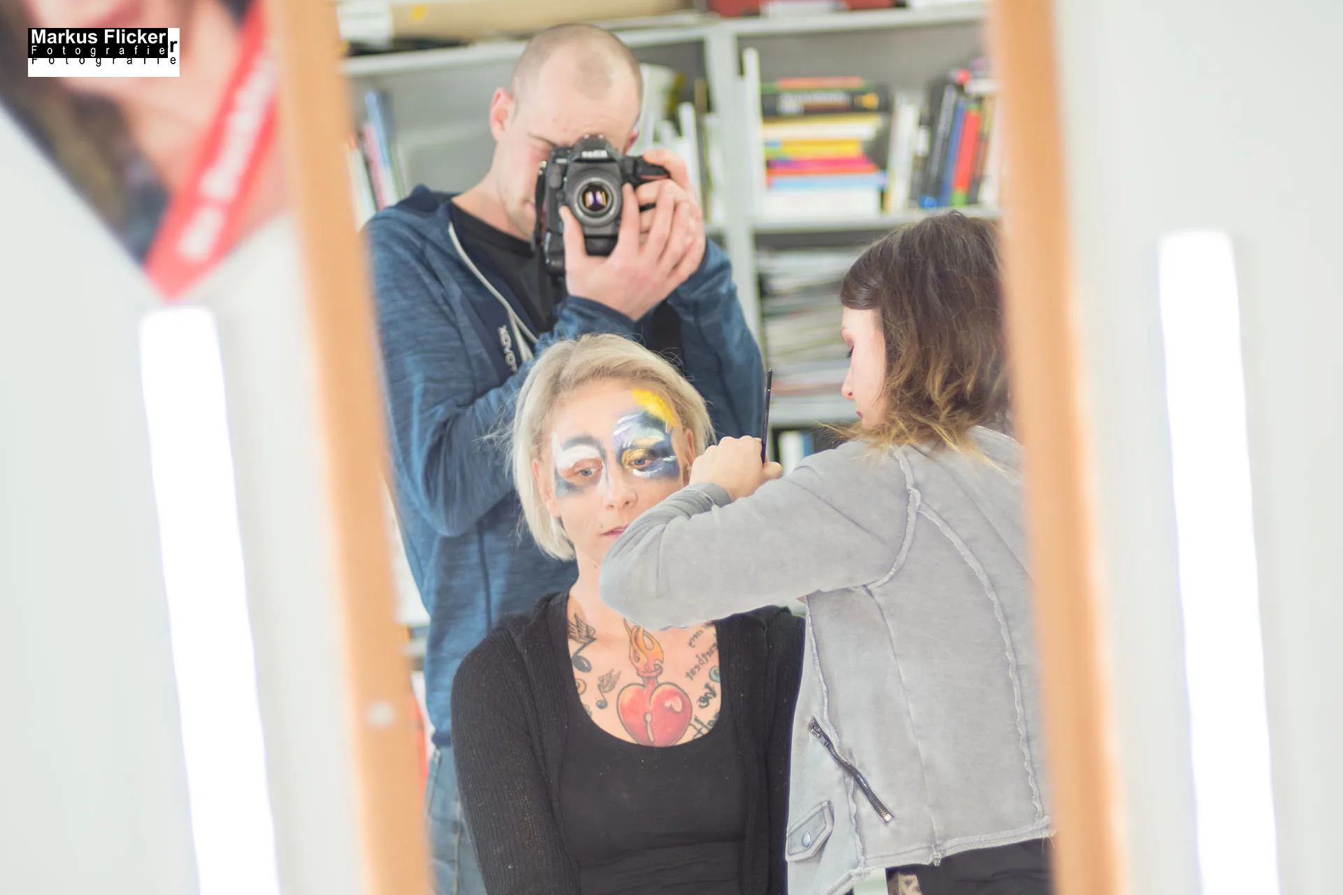 Extreme Avant Garde Make Up Female Model Studio Fotostudio Fotosession mit Make Up Artist inkl. 37 Fototipps für ein Make Up Fotoshooting Extreme Avant Garde Make Up Female Model Studio Fotostudio Fotosession mit Make Up Artist