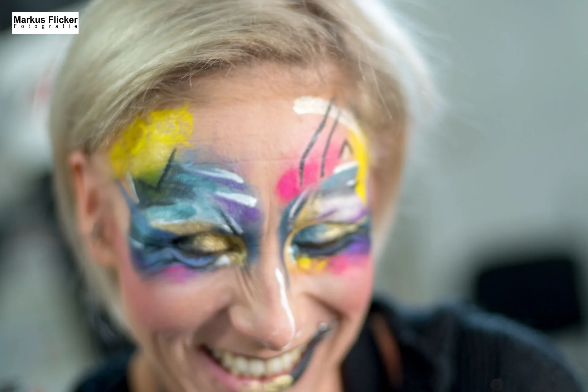 Extreme Avant Garde Make Up Female Model Studio Fotostudio Fotosession mit Make Up Artist inkl. 37 Fototipps für ein Make Up Fotoshooting Extreme / Avant Garde Make Up