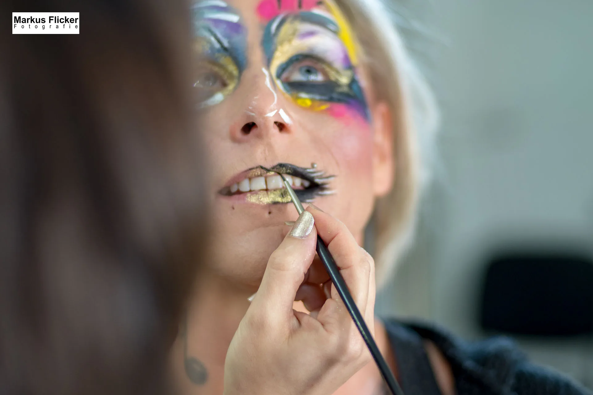 Extreme Avant Garde Make Up Female Model Studio Fotostudio Fotosession mit Make Up Artist inkl. 37 Fototipps für ein Make Up Fotoshooting Extreme / Avant Garde Make Up