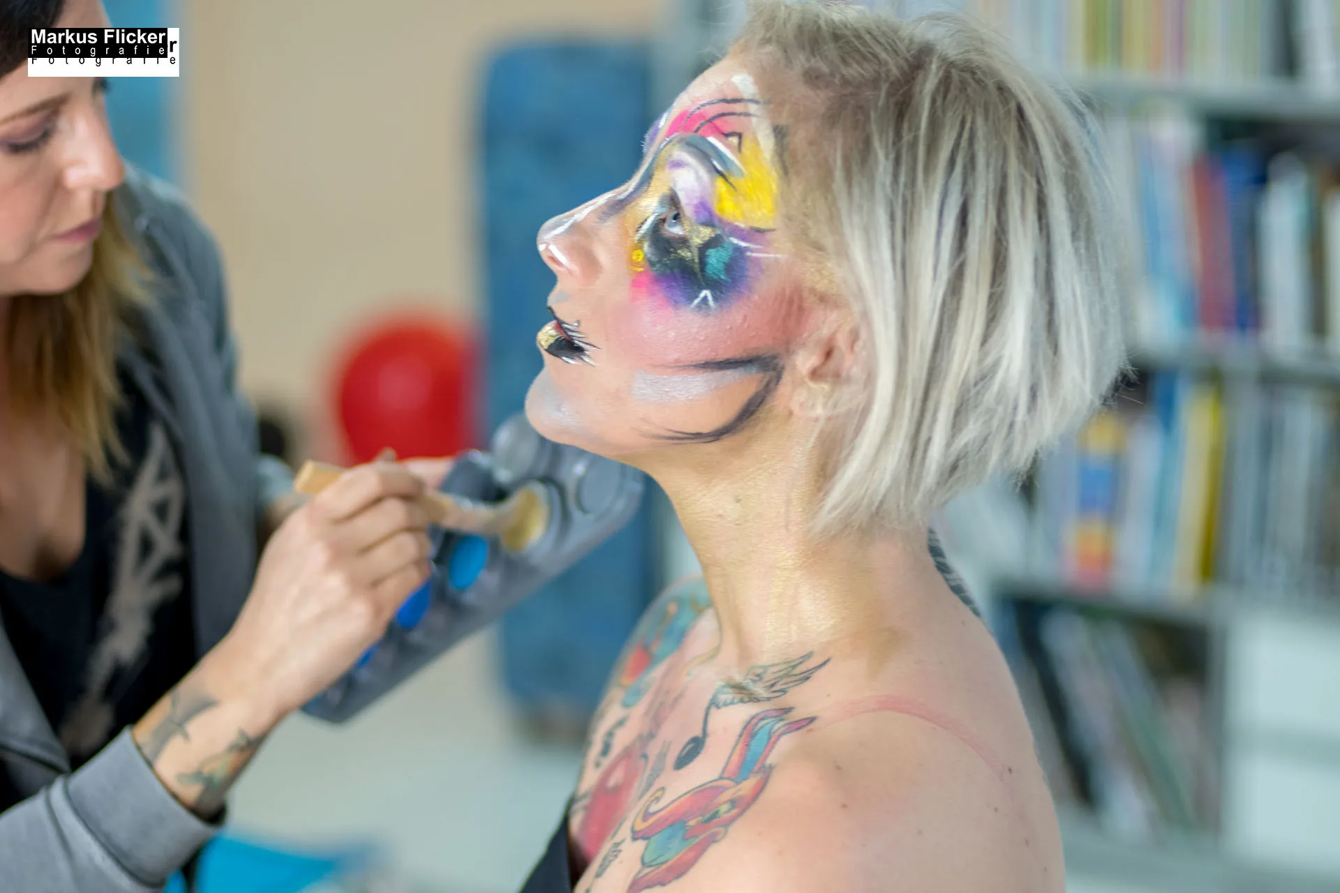 Extreme Avant Garde Make Up Female Model Studio Fotostudio Fotosession mit Make Up Artist inkl. 37 Fototipps für ein Make Up Fotoshooting Extreme / Avant Garde Make Up