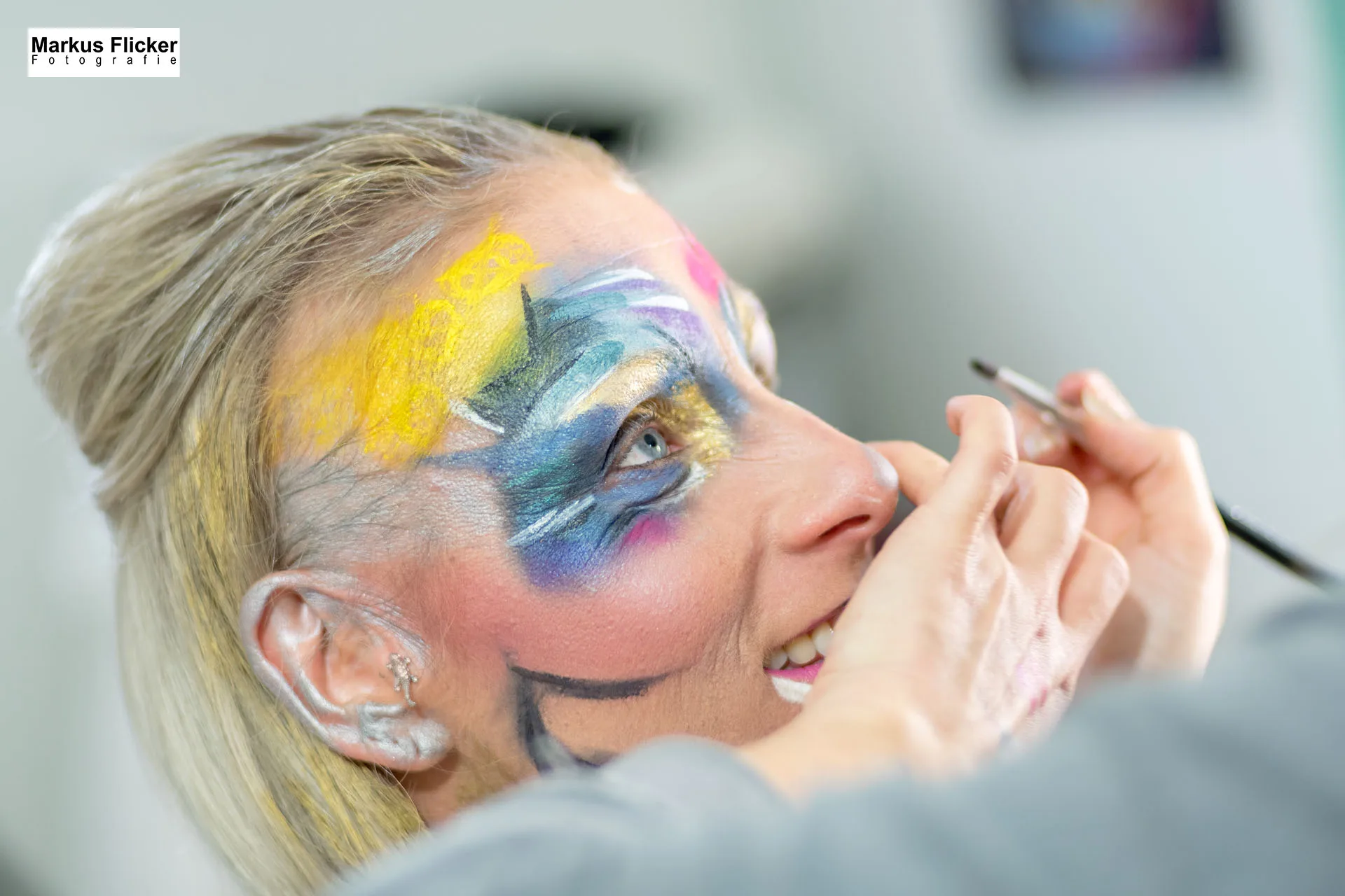 Extreme Avant Garde Make Up Female Model Studio Fotostudio Fotosession mit Make Up Artist inkl. 37 Fototipps für ein Make Up Fotoshooting Extreme / Avant Garde Make Up