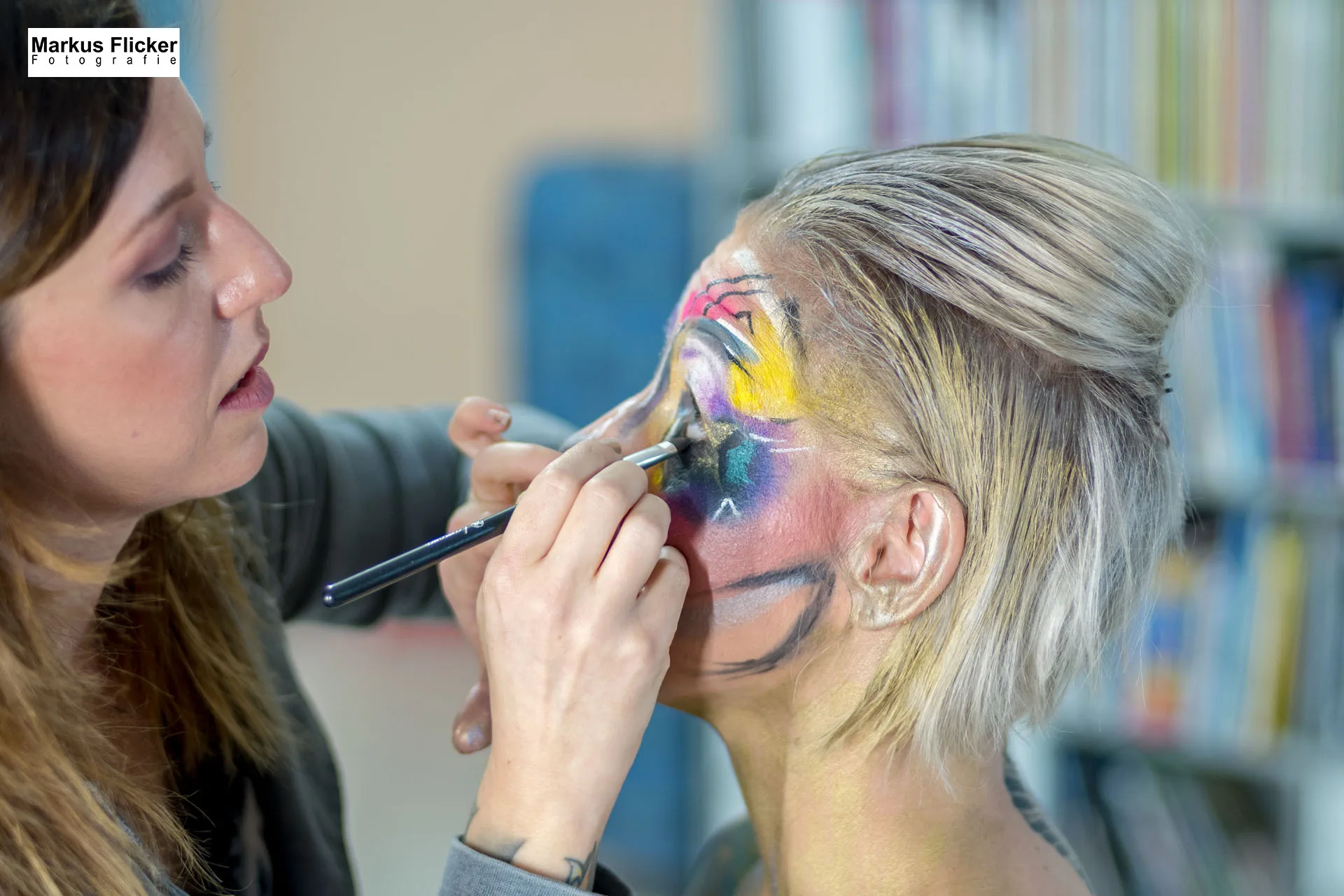 Extreme Avant Garde Make Up Female Model Studio Fotostudio Fotosession mit Make Up Artist inkl. 37 Fototipps für ein Make Up Fotoshooting Extreme / Avant Garde Make Up