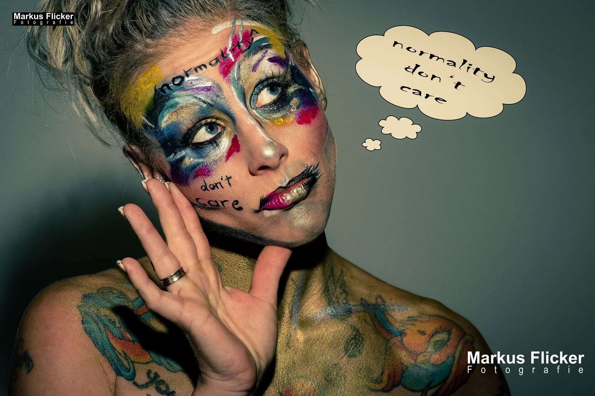 Extreme Avant Garde Make Up Female Model Studio Fotostudio Fotosession mit Make Up Artist inkl. 37 Fototipps für ein Make Up Fotoshooting Extreme Avant Garde Make Up Female Model Studio Fotostudio Fotosession mit Make Up Artist