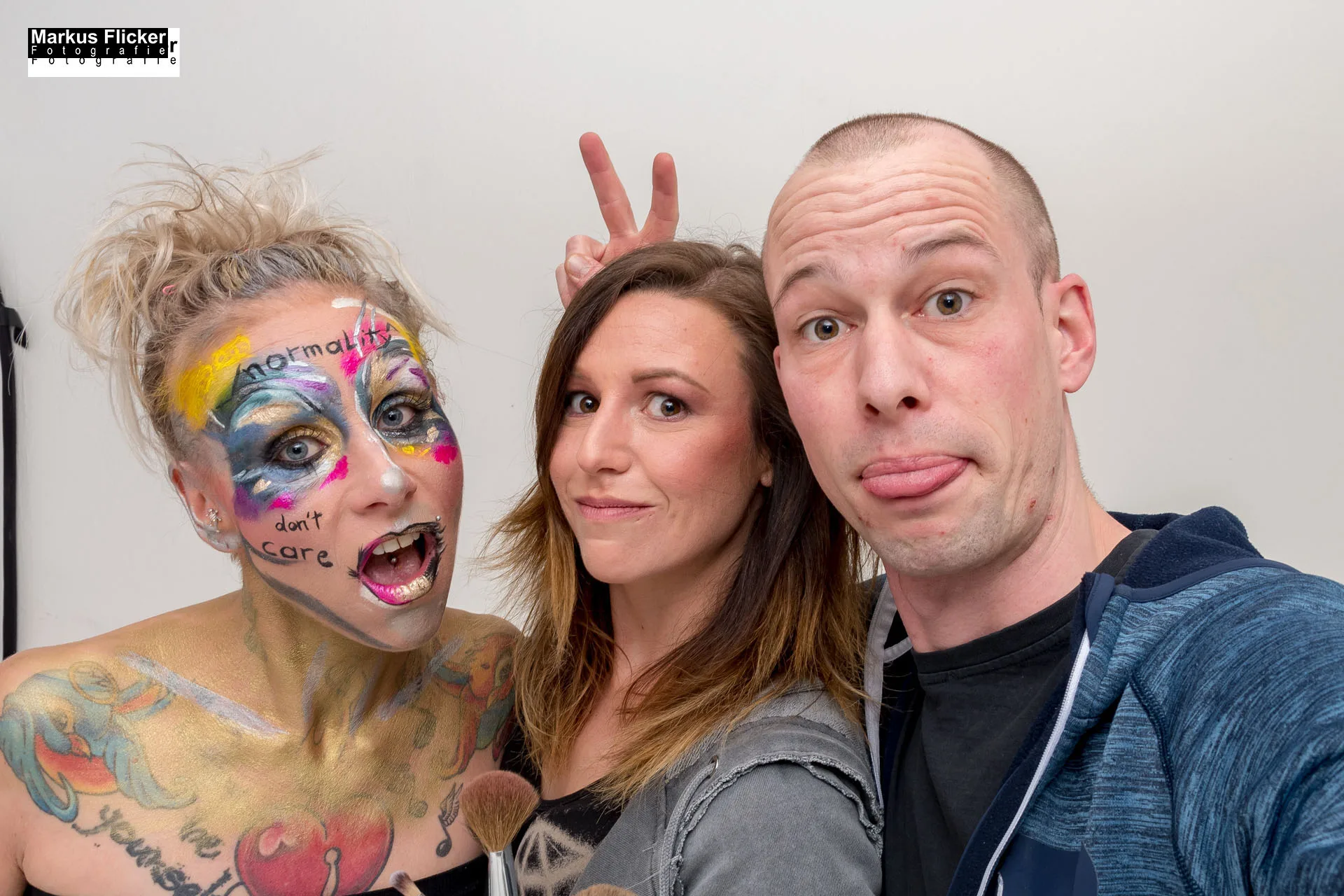 Extreme Avant Garde Make Up Female Model Studio Fotostudio Fotosession mit Make Up Artist inkl. 37 Fototipps für ein Make Up Fotoshooting Extreme / Avant Garde Make Up