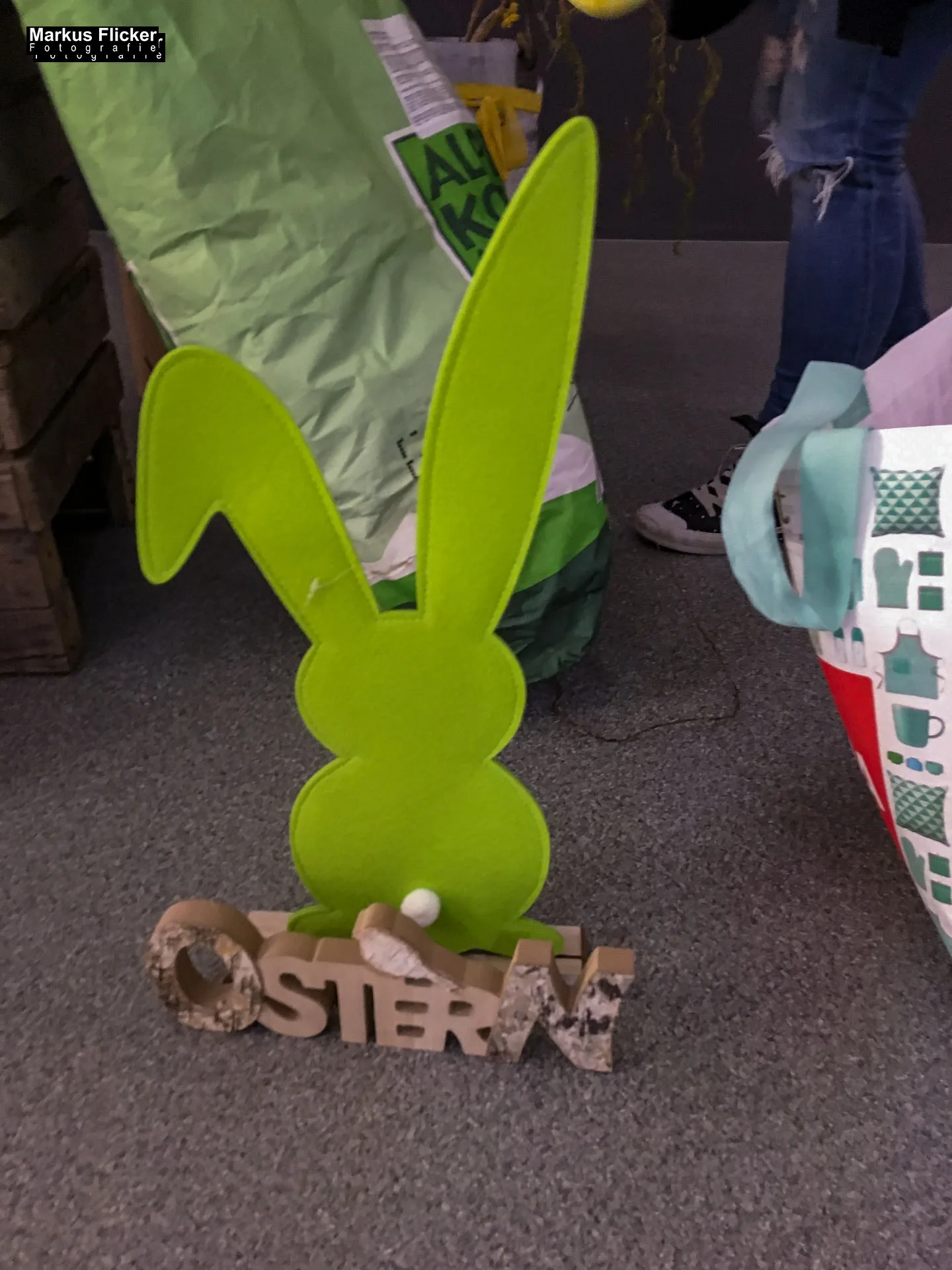 Making Of sexy Ostershooting im Fotostudio mit Hasen im Studio zu Ostern