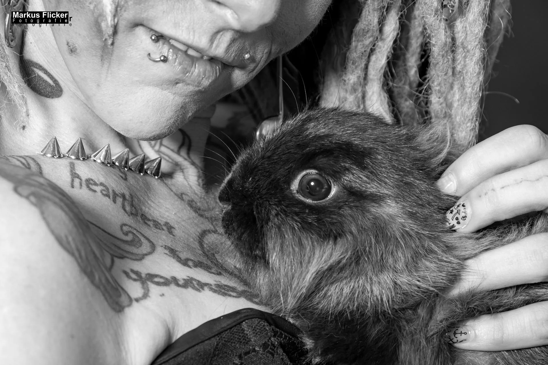 Making Of sexy Ostershooting im Fotostudio mit Hasen im Studio zu Ostern