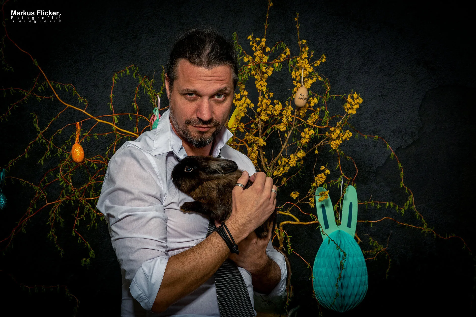 Sexy Provokant Ostern im Fotostudio Fotos Slideshow Portfolio Fotos GGM FFM mit verrückten Outfits