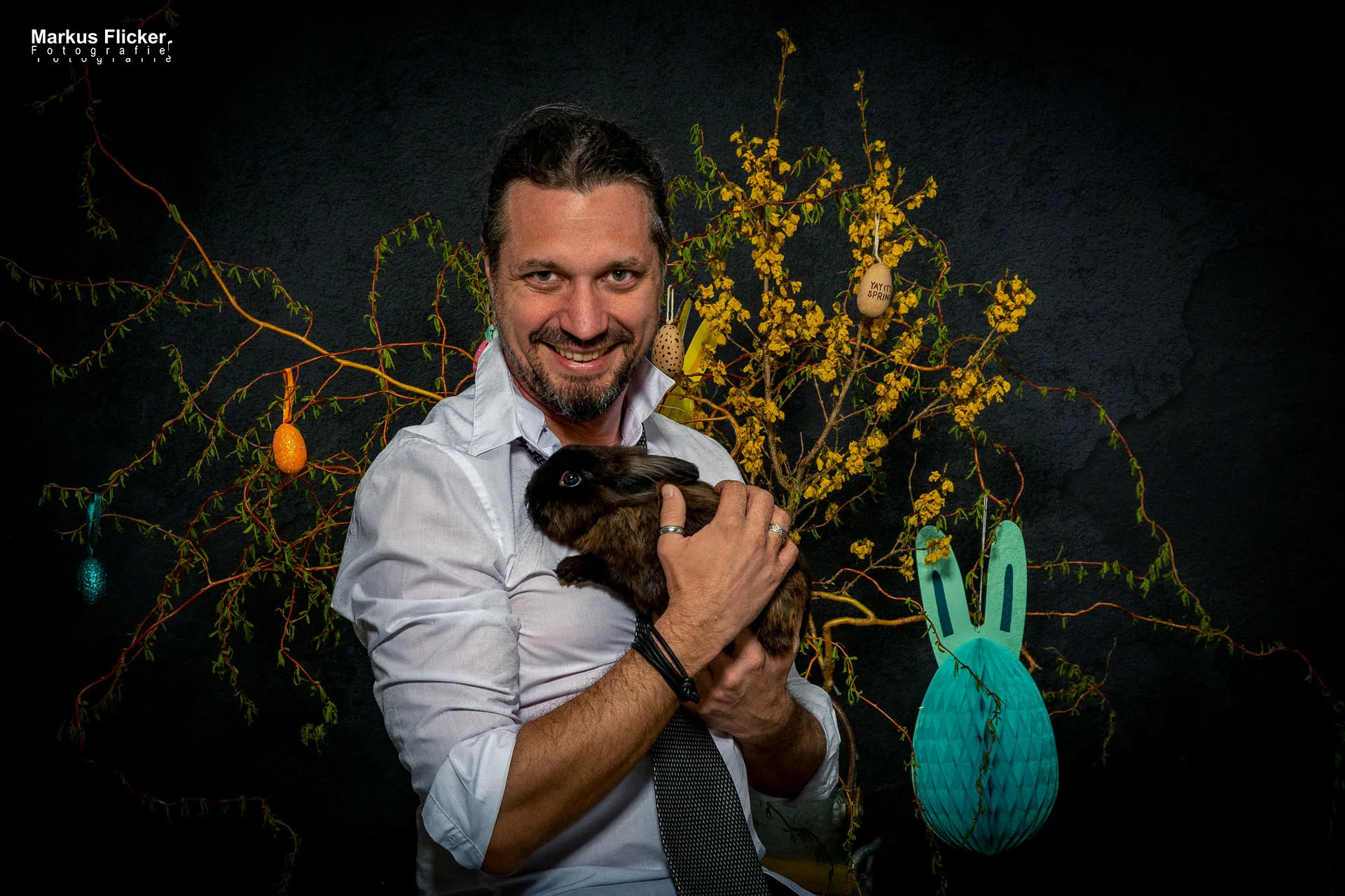 Sexy Provokant Ostern im Fotostudio Fotos Slideshow Portfolio Fotos GGM FFM mit verrückten Outfits