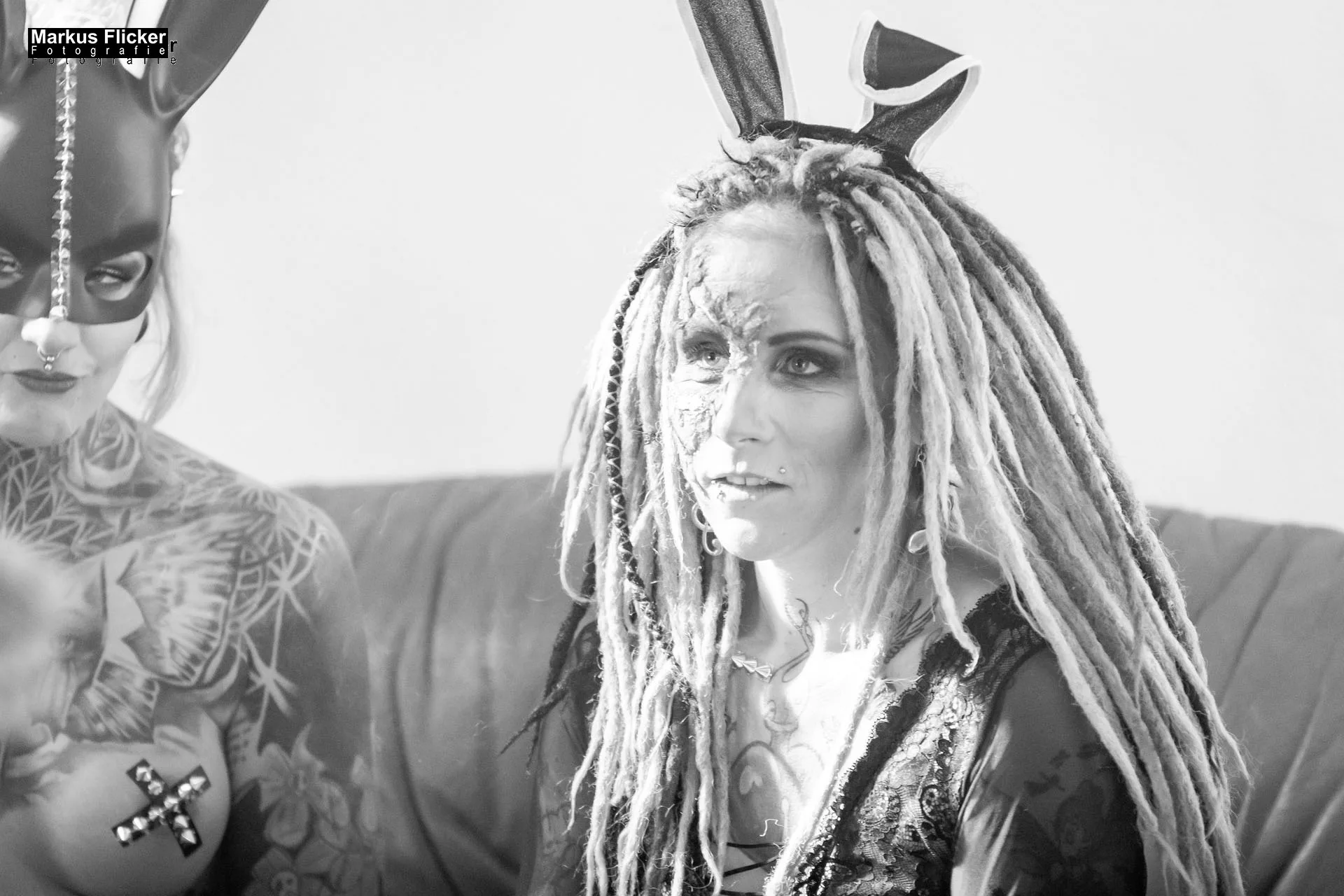 Making Of sexy Ostershooting im Fotostudio mit Hasen im Studio zu Ostern