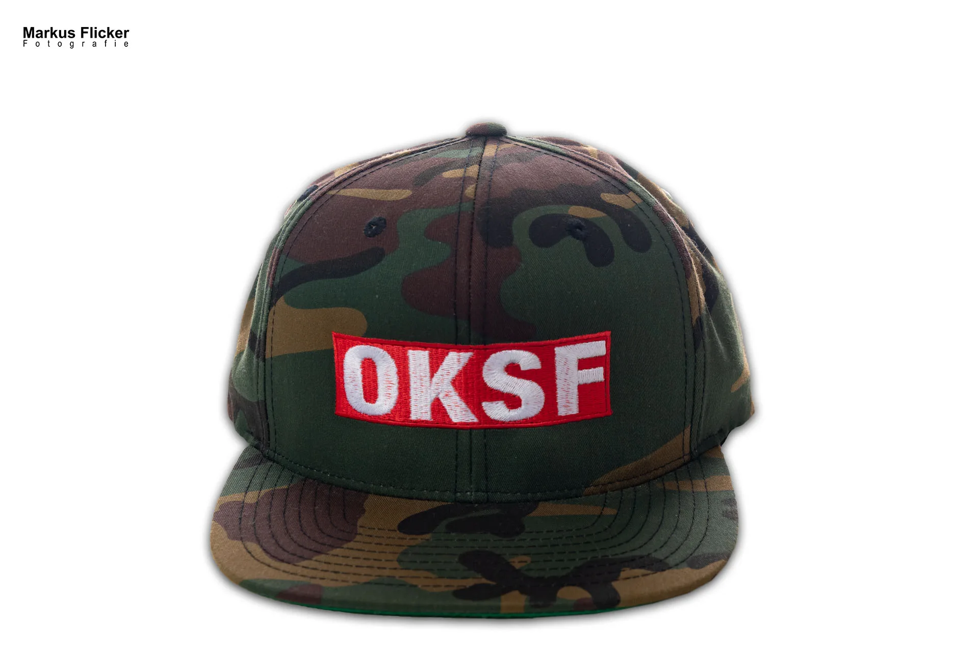 Oachkatzlschwoaf Streetwear Caps & Shirts Produktfotos im Studio inkl. 37 Fototipps für Streetwear Oachkatzlschwoaf Streetwear