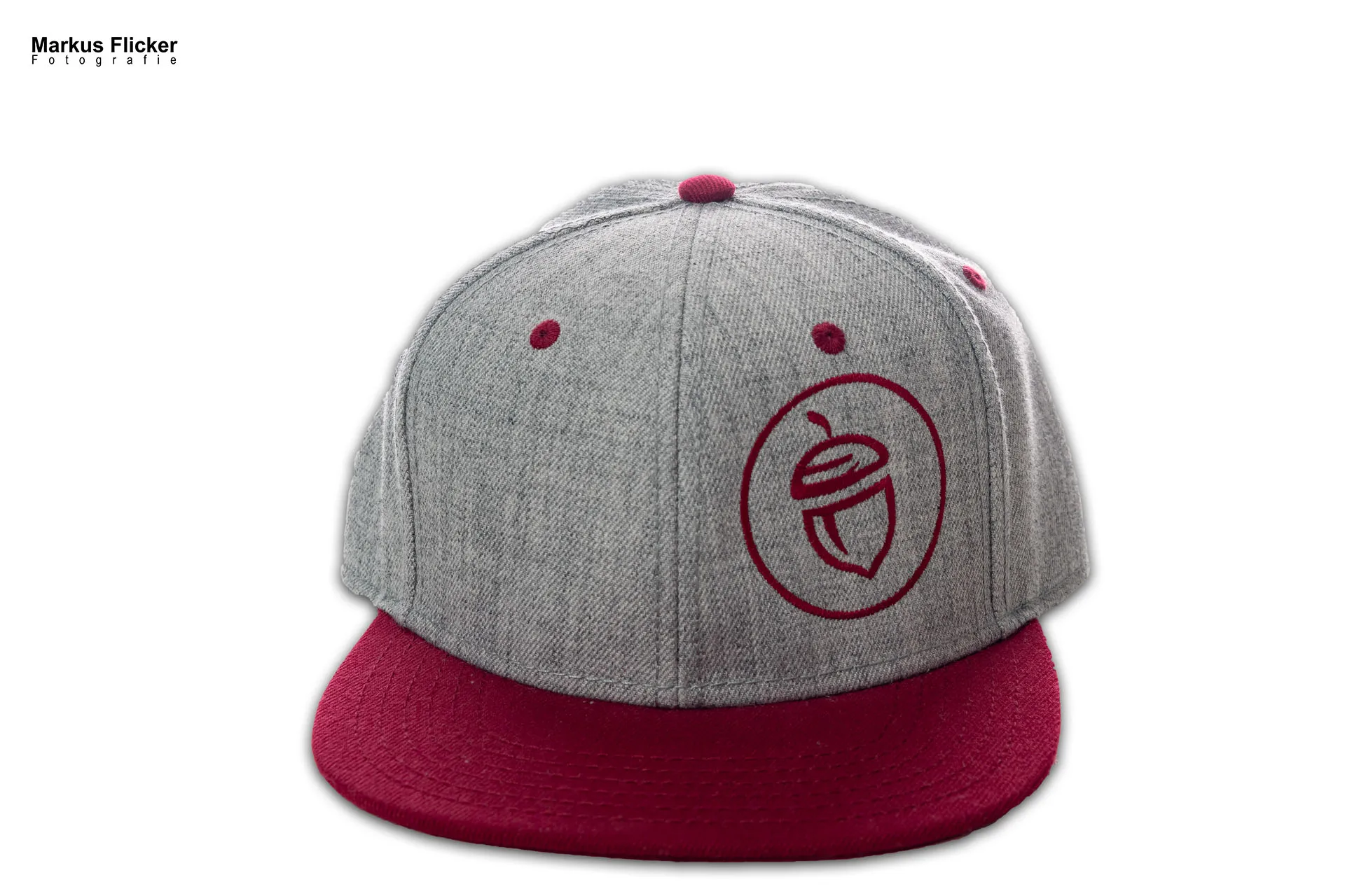 Oachkatzlschwoaf Streetwear Caps & Shirts Produktfotos im Studio inkl. 37 Fototipps für Streetwear Oachkatzlschwoaf Streetwear Caps & Shirts Produktfotos im Studio