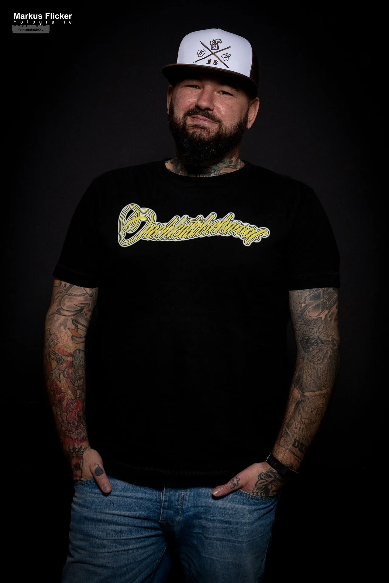 Oachkatzlschwoaf Streetwear Caps & Shirts Produktfotos im Studio inkl. 37 Fototipps für Streetwear Oachkatzlschwoaf Streetwear Caps & Shirts Produktfotos im Studio inkl. 37 Fototipps für Streetwear