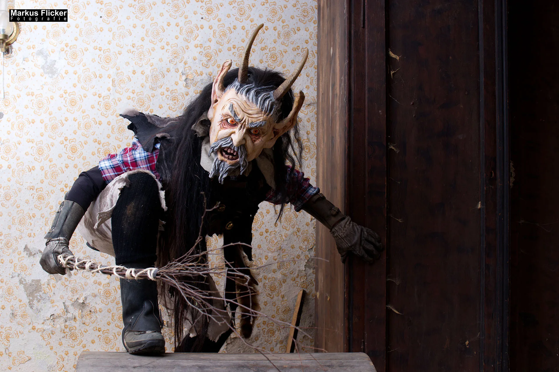 Vides Teufels Pass Perchten Krampus Fotoshooting Steinbruch Lost Places Adobe Photoshop Digiart Bildbearbeitung Vides Teufels Pass Perchten Fotoshooting