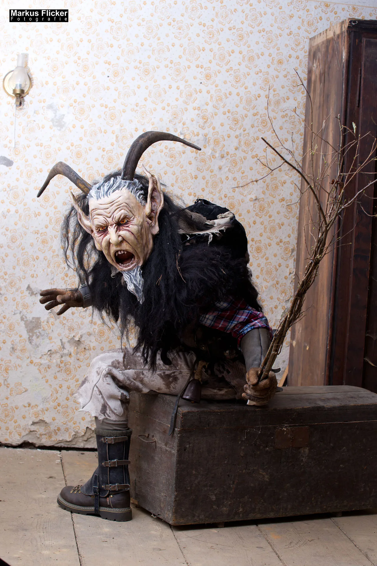 Vides Teufels Pass Perchten Krampus Fotoshooting Steinbruch Lost Places Adobe Photoshop Digiart Bildbearbeitung Vides Teufels Pass Perchten Fotoshooting