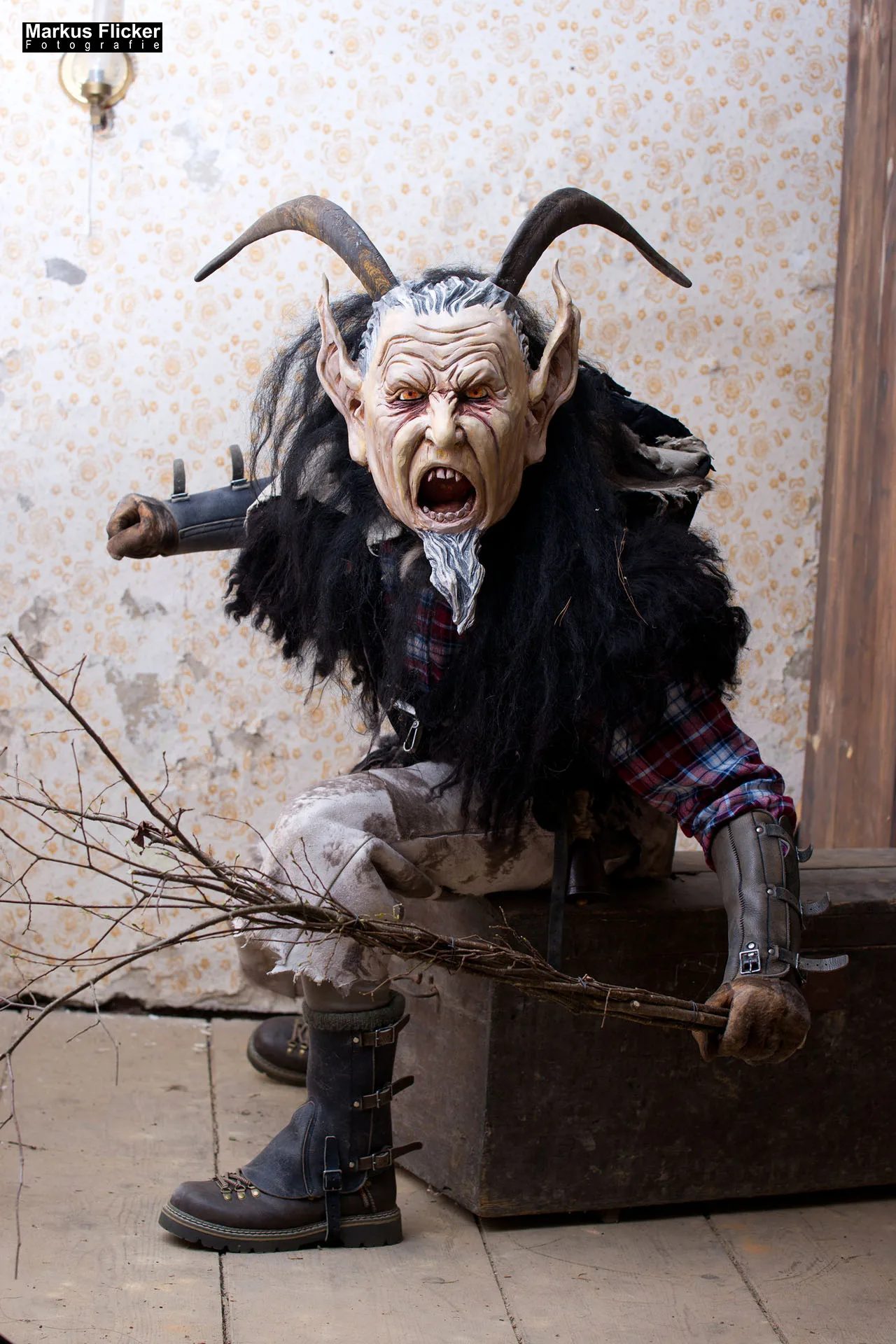 Vides Teufels Pass Perchten Krampus Fotoshooting Steinbruch Lost Places Adobe Photoshop Digiart Bildbearbeitung Vides Teufels Pass Perchten Fotoshooting