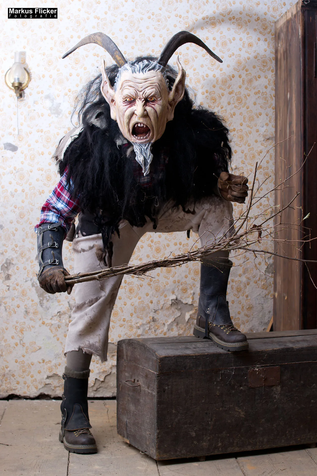 Vides Teufels Pass Perchten Krampus Fotoshooting Steinbruch Lost Places Adobe Photoshop Digiart Bildbearbeitung Vides Teufels Pass Perchten Fotoshooting