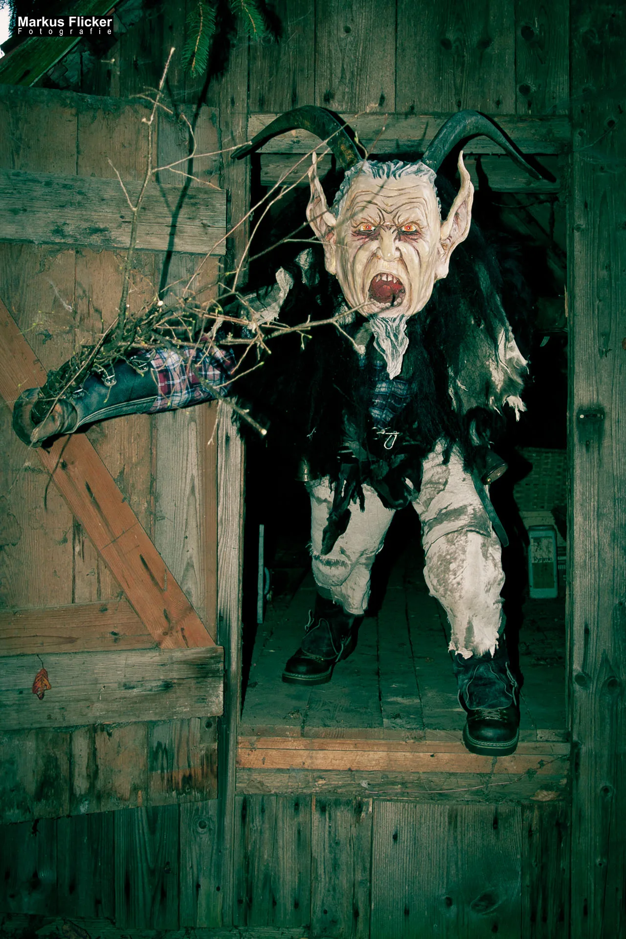 Vides Teufels Pass Perchten Krampus Fotoshooting Steinbruch Lost Places Adobe Photoshop Digiart Bildbearbeitung Vides Teufels Pass Perchten Fotoshooting