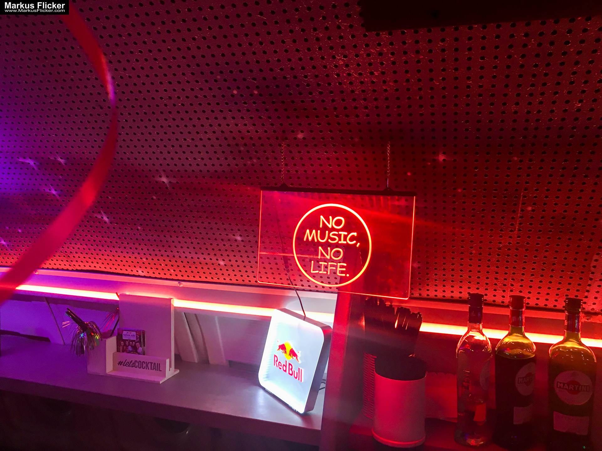 37 Tipps und Tricks zum Aufenthalt in einem Hotel auf Reisen. Roadtrip in Europa. Reisen mit dem Auto innerhalb der EU. Citytrips, Camping, Landschaft, Rundfahrt mit dem PKW, romantische Städte und Urlaubsinspiration Hotel NOVAPARK Flugzeughotel Wohlfühlhotel Graz Steiermark Österreich