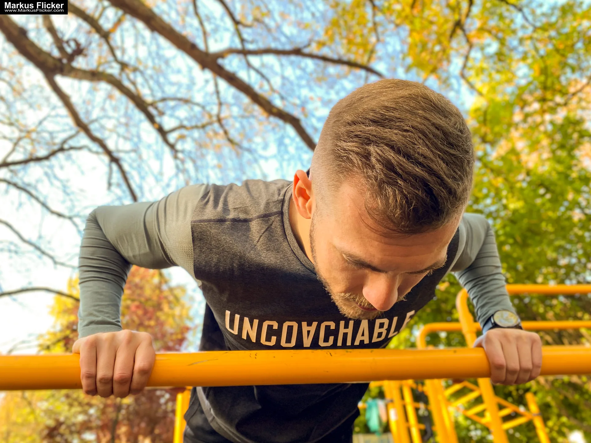 Male Model Deny Sport Fitness Autumn Outdoor Photography Graz Steiermark Österreich inkl. 37 Tipps für Sport und Fitness Fotografie und Videos Malemodel Deny Sport Fitness Autumn Outdoor Photography #gleisdorf #gleisdorfcity #MaleModel #Sport #Fitness #Autumn #Outdoor #Photography #fotoshooting #photoshooting