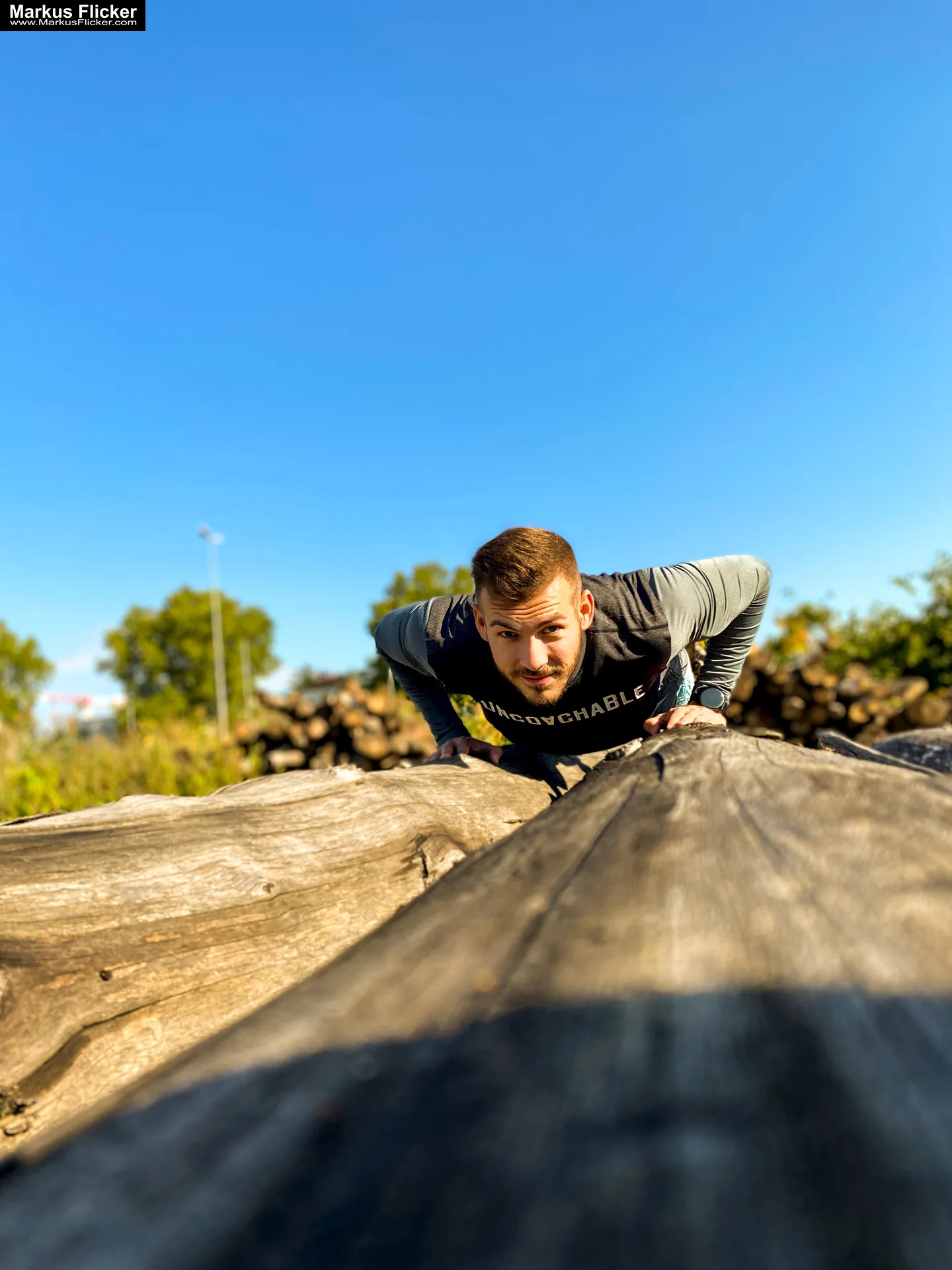 Male Model Deny Sport Fitness Autumn Outdoor Photography Graz Steiermark Österreich inkl. 37 Tipps für Sport und Fitness Fotografie und Videos Malemodel Deny Sport Fitness Autumn Outdoor Photography #gleisdorf #gleisdorfcity #MaleModel #Sport #Fitness #Autumn #Outdoor #Photography #fotoshooting #photoshooting