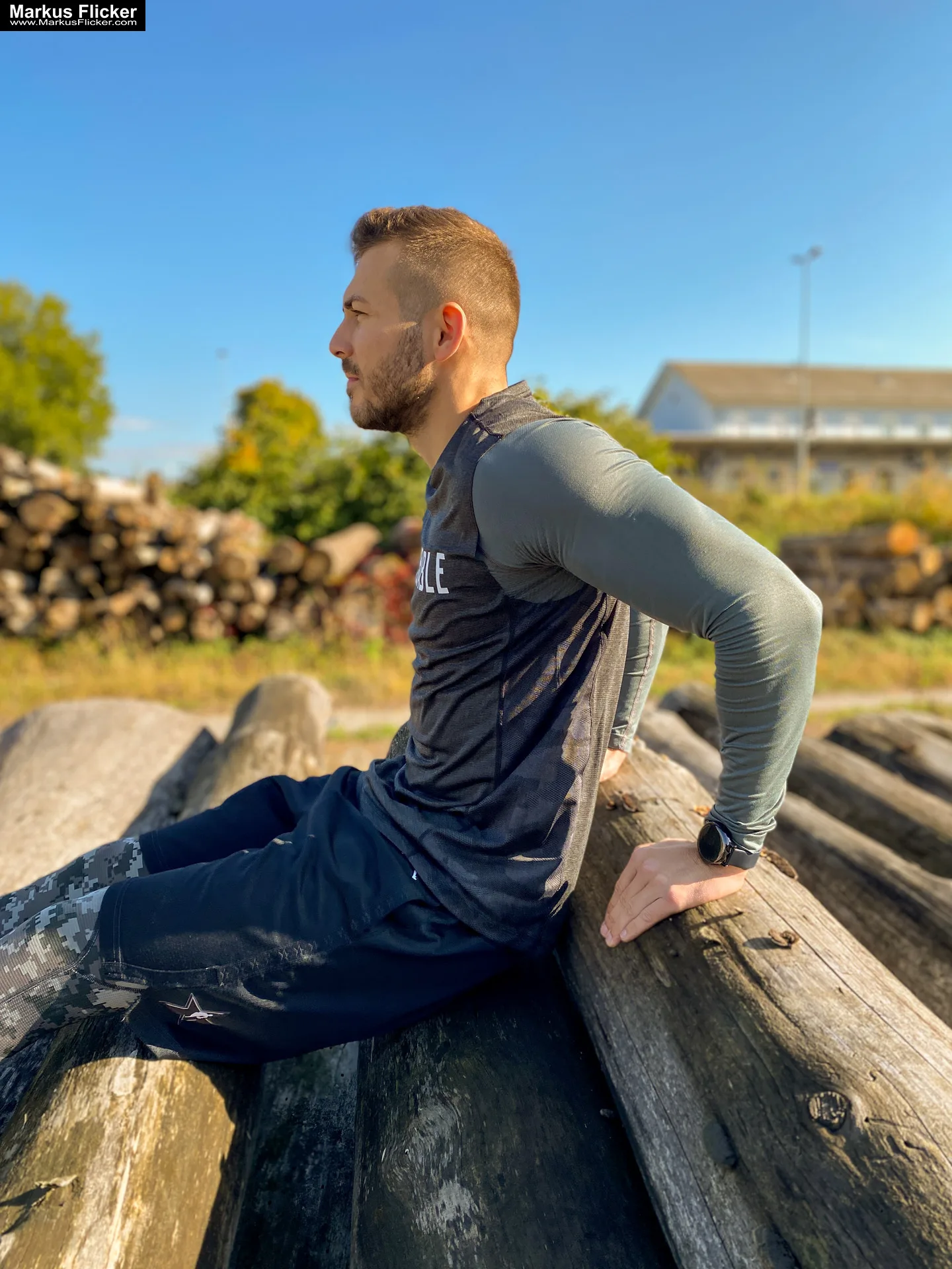 Male Model Deny Sport Fitness Autumn Outdoor Photography Graz Steiermark Österreich inkl. 37 Tipps für Sport und Fitness Fotografie und Videos Malemodel Deny Sport Fitness Autumn Outdoor Photography #gleisdorf #gleisdorfcity #MaleModel #Sport #Fitness #Autumn #Outdoor #Photography #fotoshooting #photoshooting
