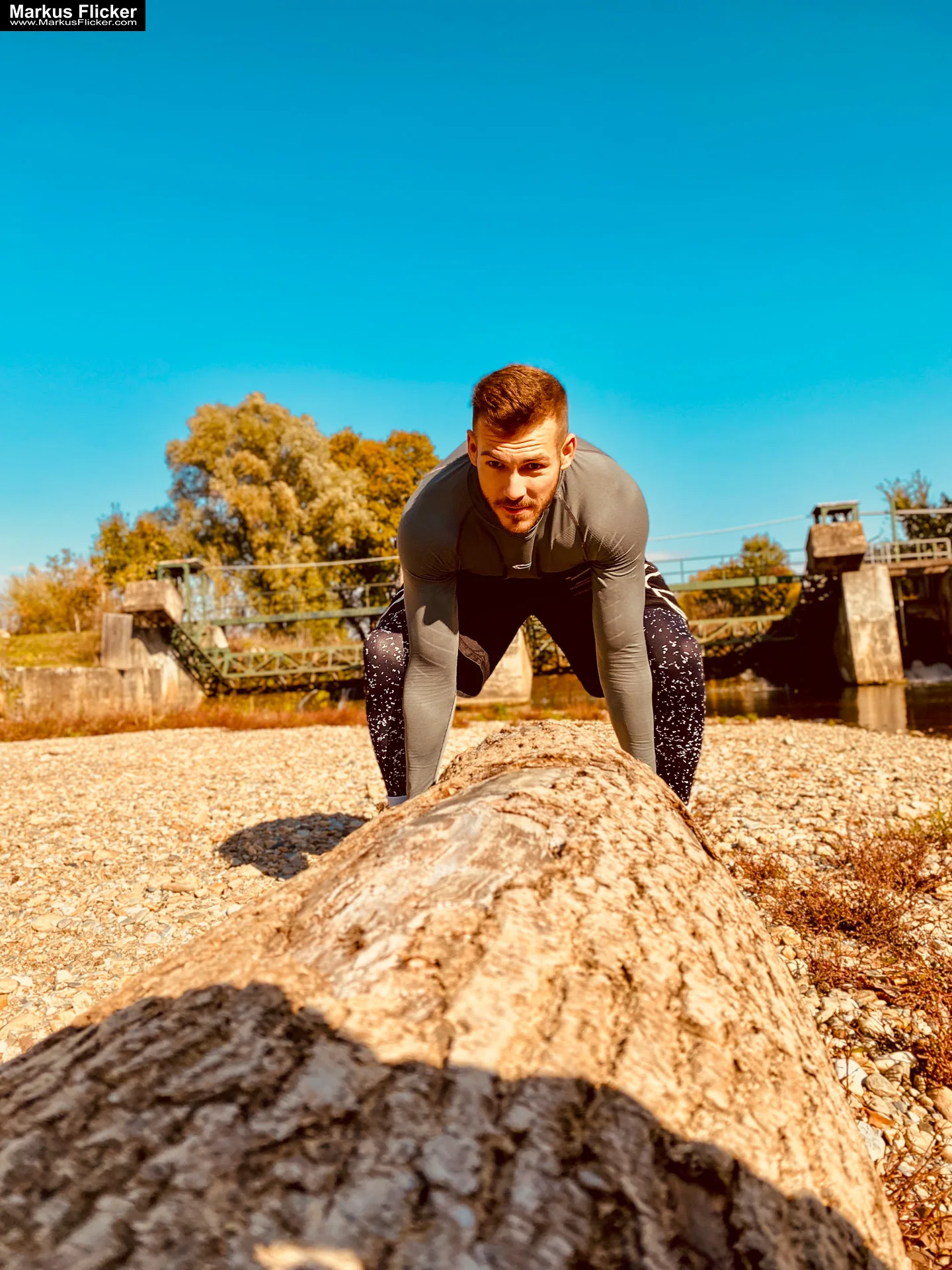 Male Model Deny Sport Fitness Autumn Outdoor Photography Graz Steiermark Österreich inkl. 37 Tipps für Sport und Fitness Fotografie und Videos Malemodel Deny Sport Fitness Autumn Outdoor Photography #gleisdorf #gleisdorfcity #MaleModel #Sport #Fitness #Autumn #Outdoor #Photography #fotoshooting #photoshooting