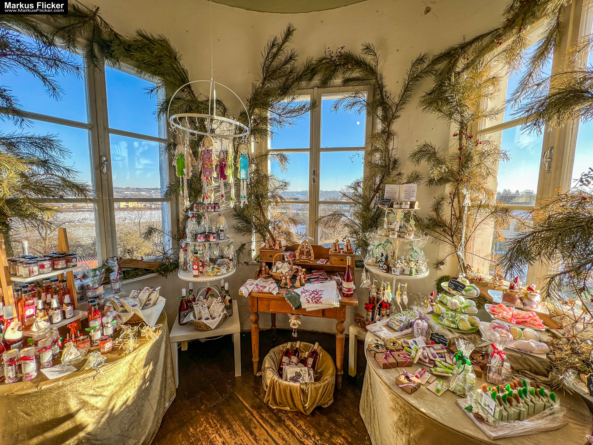 Weihnachtsmarkt Weihnachtsausstellung Kunsthandwerk Schloss Burgau & Feuerwehr Museum