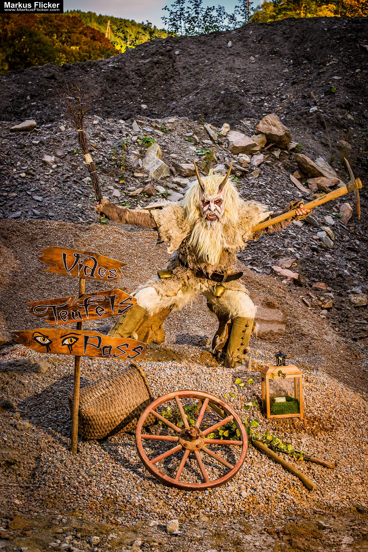 Vides Teufels Pass Perchten Krampus Fotoshooting Steinbruch Lost Places Adobe Photoshop Digiart Bildbearbeitung Vides Teufels Pass Perchten Krampus Fotoshooting Steinbruch Lost Places Adobe Photoshop Digiart Bildbearbeitung