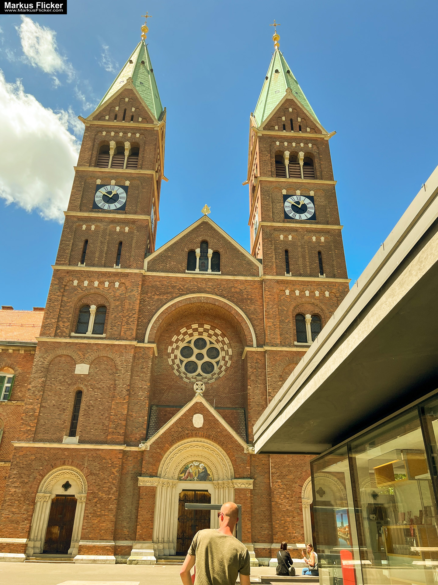 Reisefotografie Reisen und Leben Travelblog Reiseberichte Reisefotografie und Fotoreise Graz Steiermark Slowenien Kroatien Italien Ungarn inkl. 37 ausführliche Fototipps und Bildideen Maribor Marburg an der Drau Drava in Slowenien Roadtrip Städtereise #ifeelsLOVEnia #visitmaribor