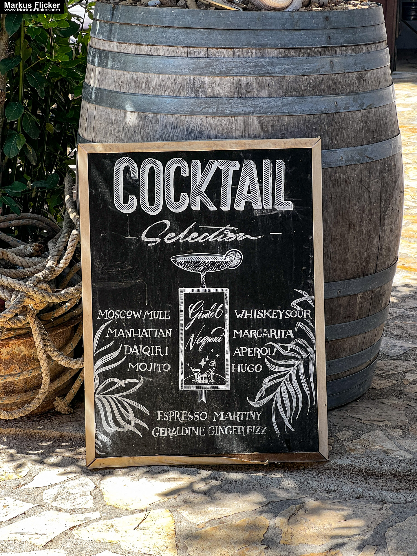 Konoba Lanterna Plaža Sevid Beach Mediterranes Restaurant Strand in einer Bucht in Kroatien #VISITCROATIA Konoba Lanterna Sevid Mediterranes Restaurant Kroatien #VISITCROATIA