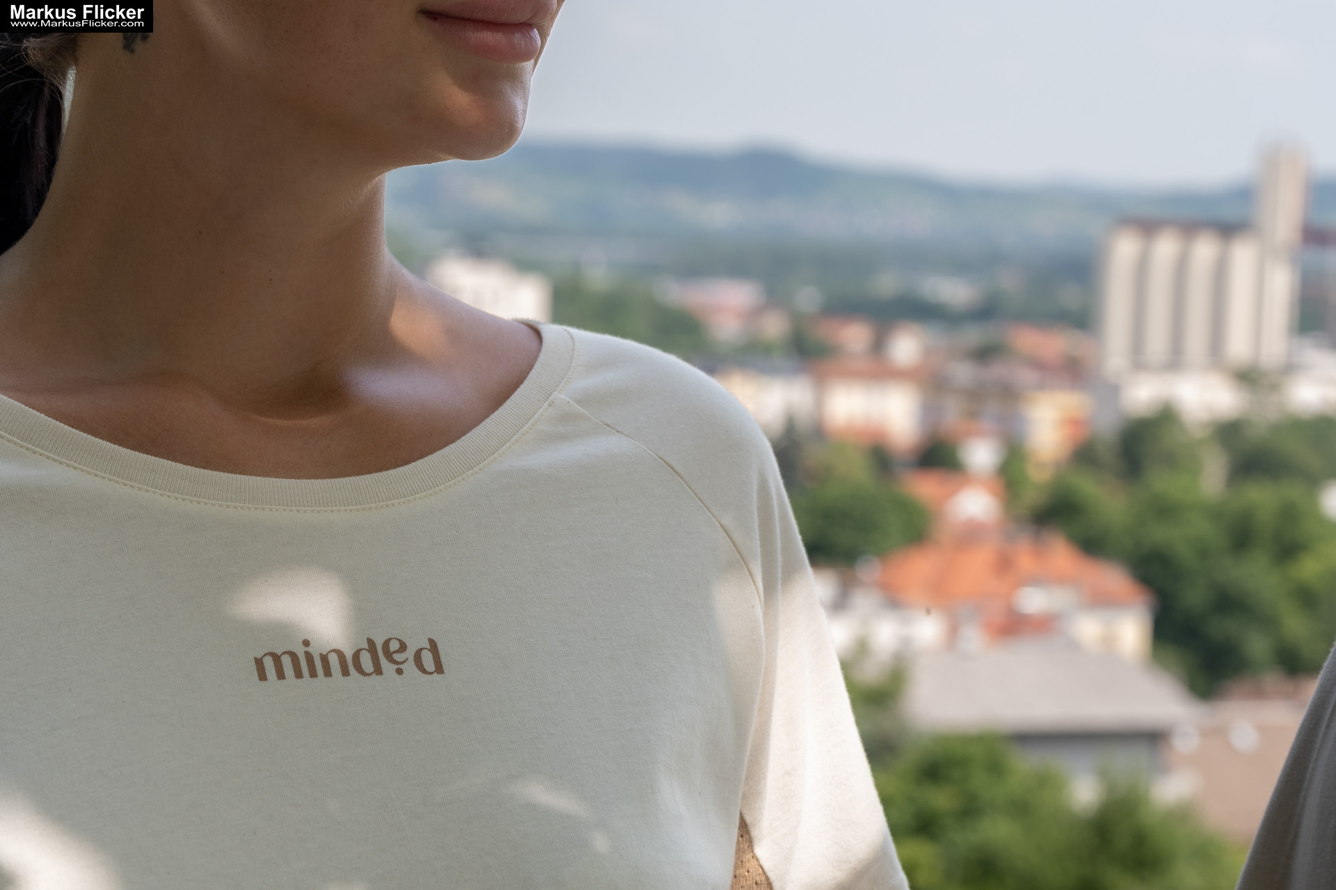 minded Shirts Breathe Collection ORGANIC CLOTHING FOR MINDFUL PEOPLE Product Photography Productvideo in Maribor
