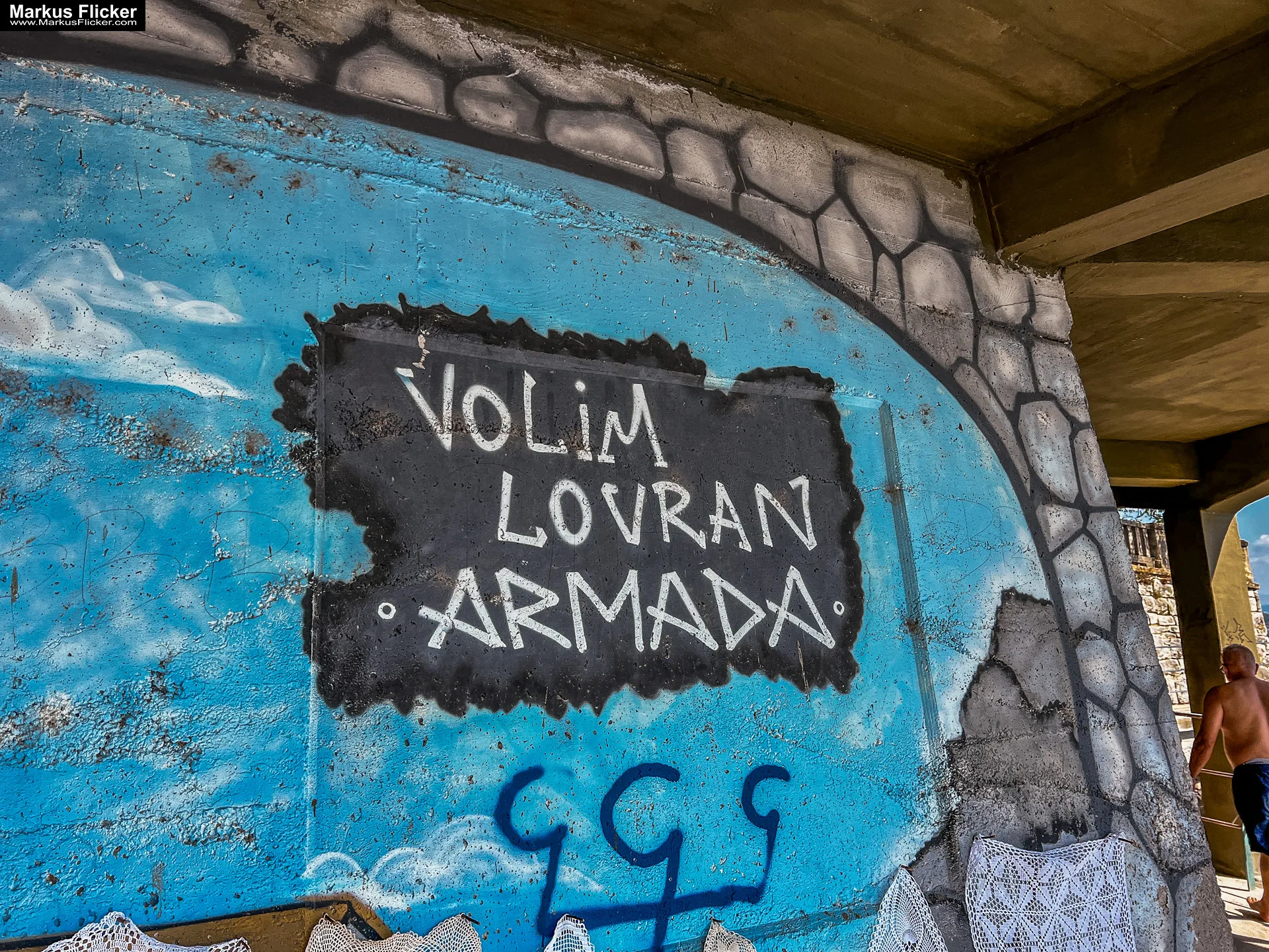 Reisefotografie Reisen und Leben Travelblog Reiseberichte Reisefotografie und Fotoreise Graz Steiermark Slowenien Kroatien Italien Ungarn inkl. 37 ausführliche Fototipps und Bildideen Lovran Ufer Küste Primorje-Gorski kotar Lorbeer Istrien Kroatien Adria #visitcroatia #visitlovran