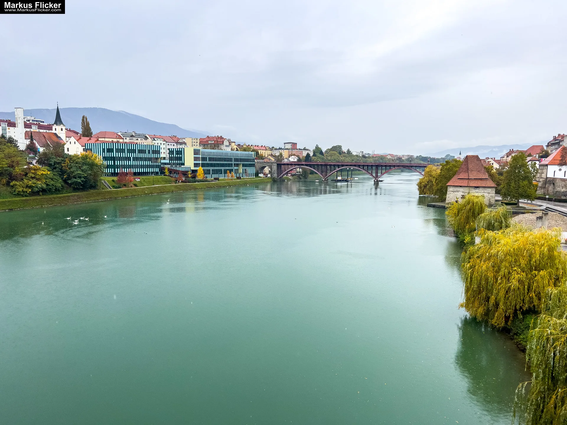 Reisefotografie Reisen und Leben Travelblog Reiseberichte Reisefotografie und Fotoreise Graz Steiermark Slowenien Kroatien Italien Ungarn inkl. 37 ausführliche Fototipps und Bildideen Maribor Marburg an der Drau Drava in Slowenien Roadtrip Städtereise #ifeelsLOVEnia #visitmaribor
