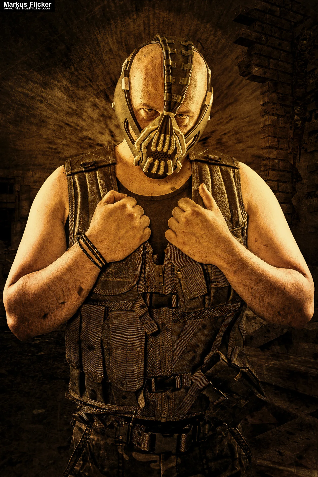 Making Of Video DC Batman Bane Bildbearbeitung / Compositing [Adobe Photoshop] Kreatives Making-Of: Das Batman Bane Compositing in Adobe Photoshop