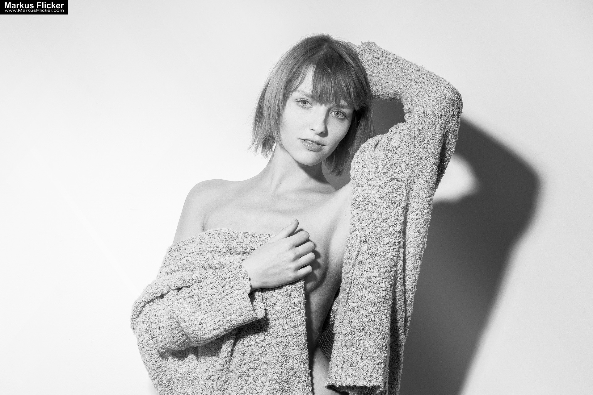 Sinnliche Fotografie im Studio: Sensual Beauty Black White Photography Female Model Kyara Photoshoot Sensual Beauty Black White Photography Female Model Kyara Photoshoot