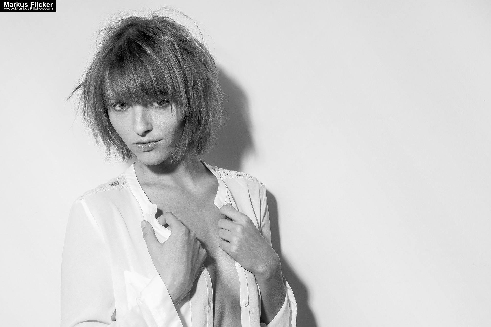 Sinnliche Fotografie im Studio: Sensual Beauty Black White Photography Female Model Kyara Photoshoot Sensual Beauty Black White Photography Female Model Kyara Photoshoot