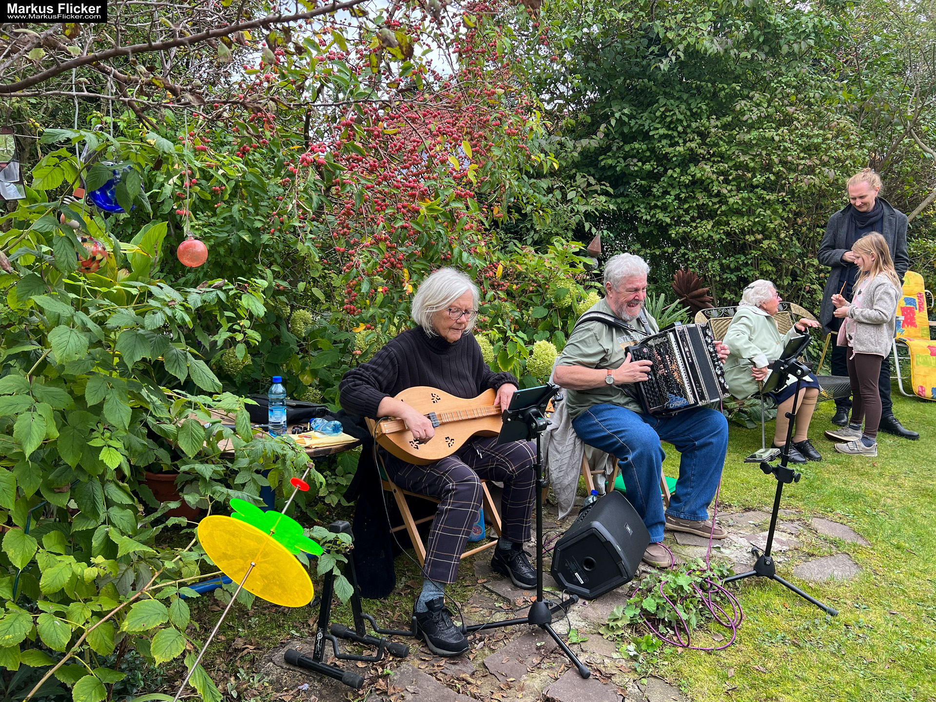 Eva Hollinger in Graz. Fotos und Video von der Ausstellung "My First Solo" Ausstellung "My First Solo" von Eva Hollinger in Graz