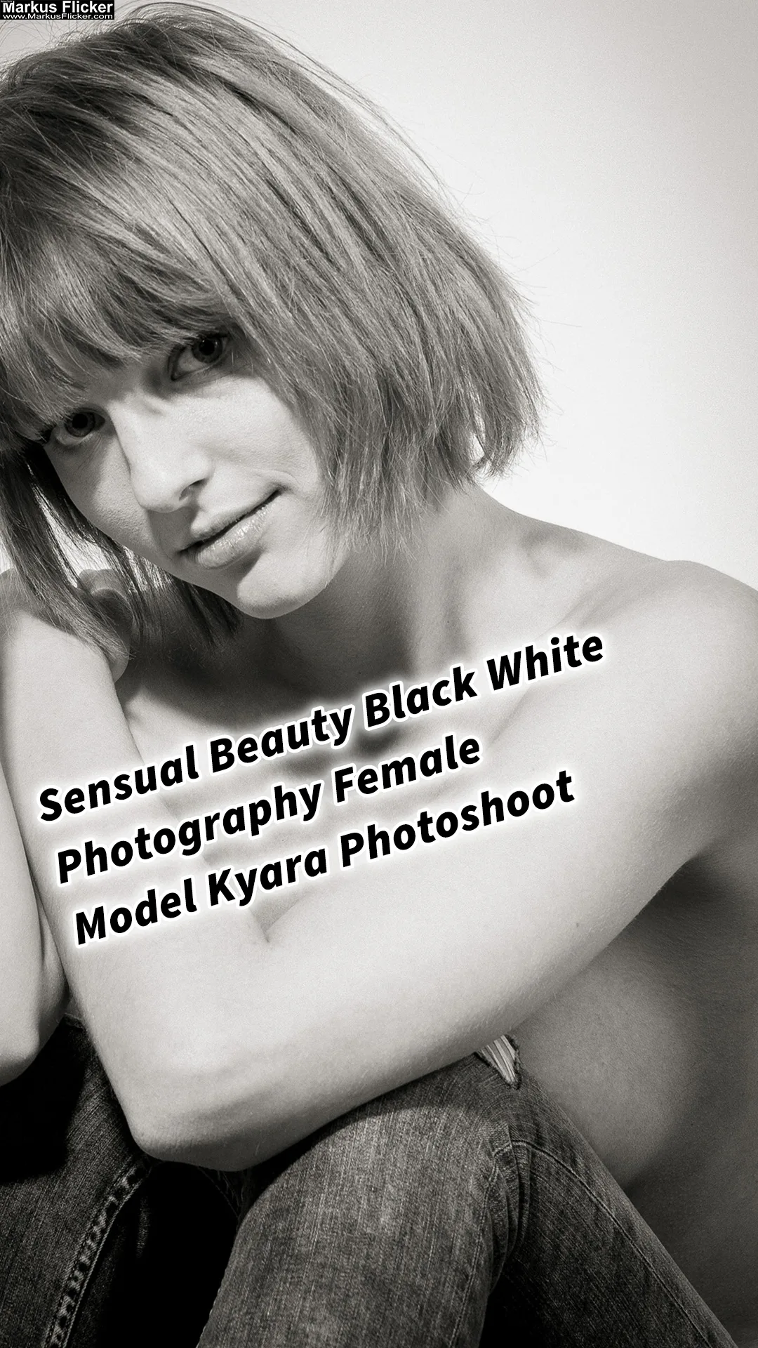 Sinnliche Fotografie im Studio: Sensual Beauty Black White Photography Female Model Kyara Photoshoot