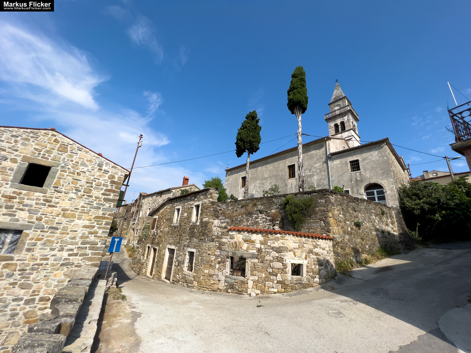 Krkavče Dorf in Slowenien Nähe Koper Krkavče Dorf in Slowenien Nähe Koper