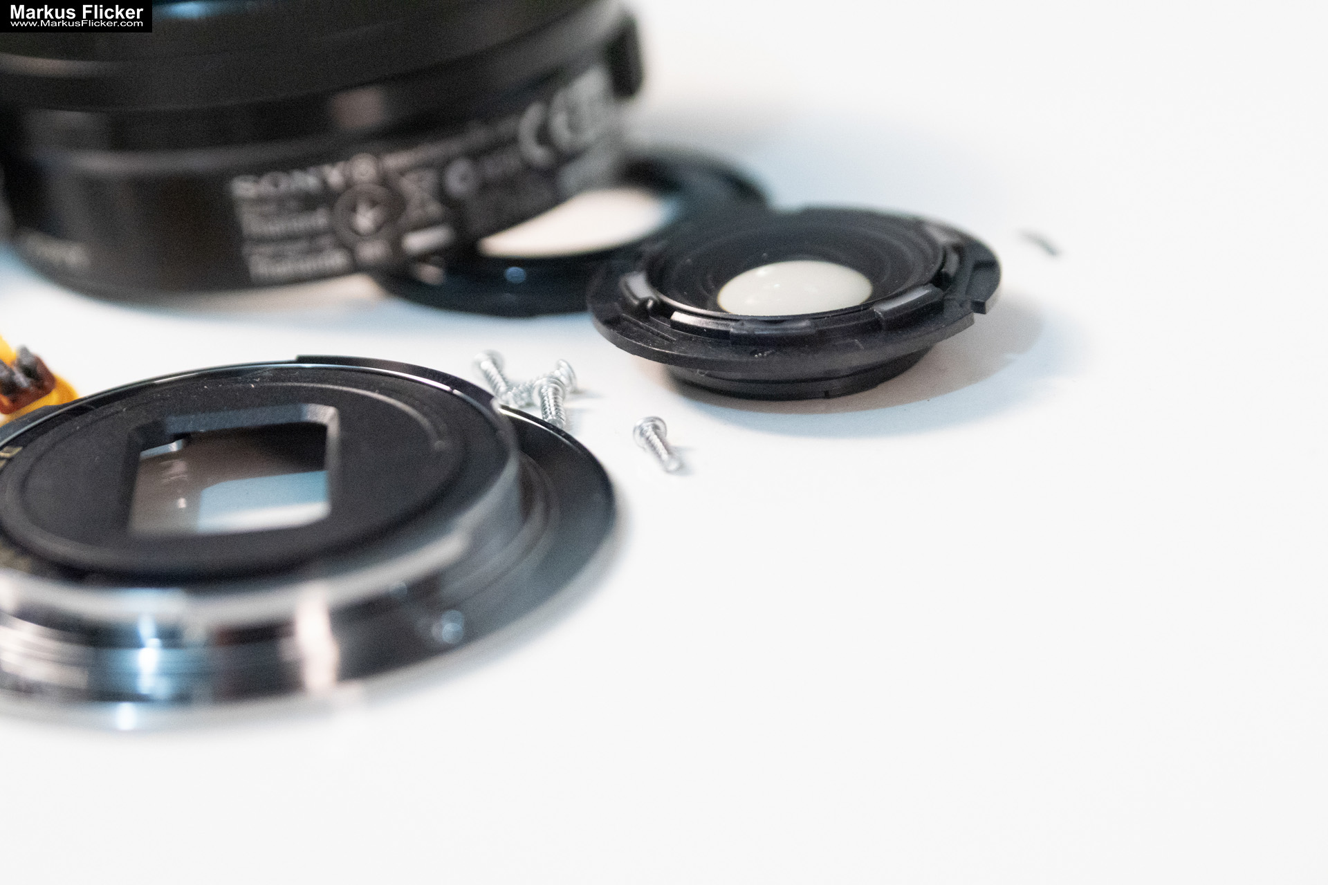 Foto Objektiv Sony SELP1650 zerlegt. Schon mal ein Objektiv von Innen gesehen? Foto Objektiv Sony SELP1650 zerlegt. Schon mal ein Objektiv von Innen gesehen?