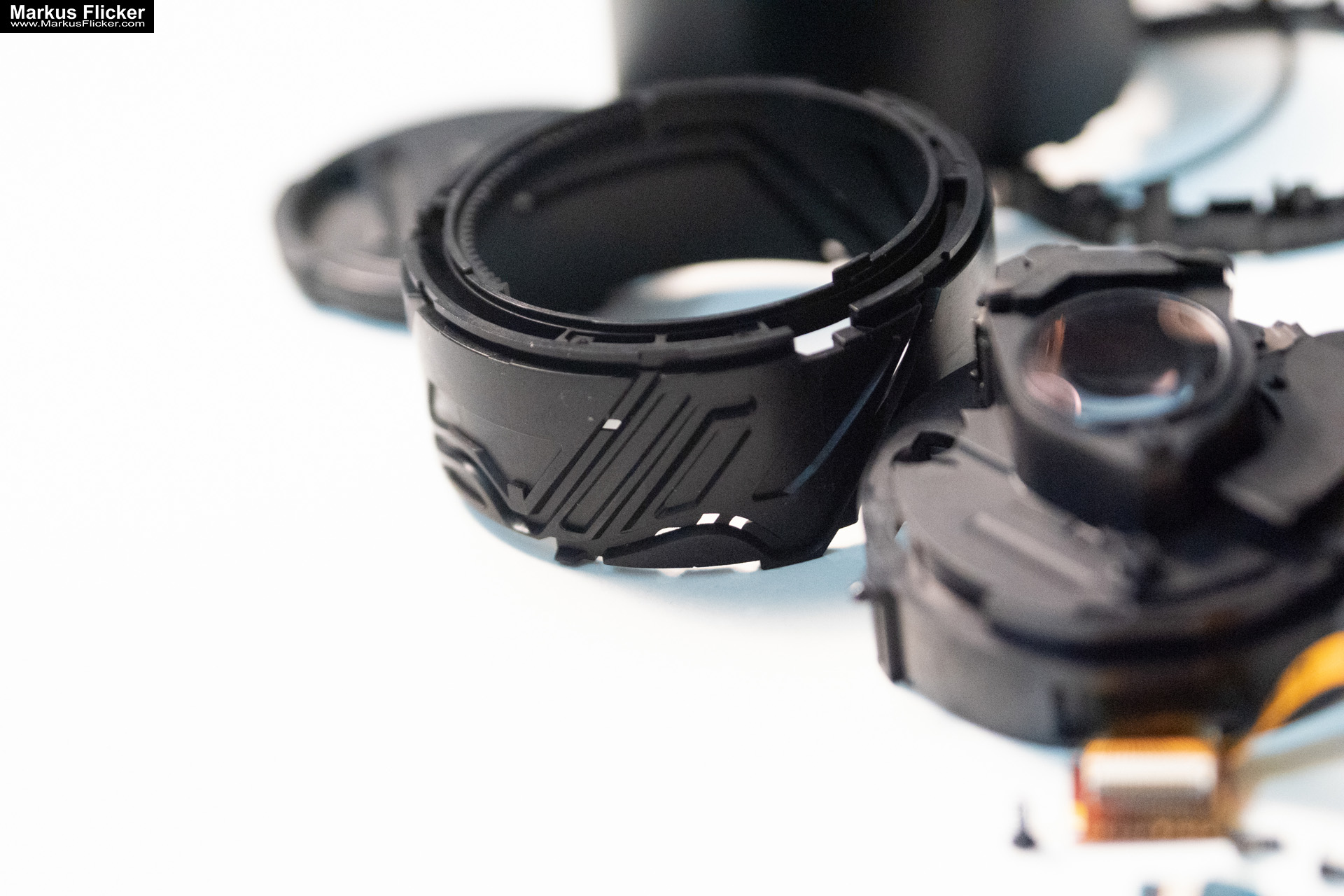 Foto Objektiv Sony SELP1650 zerlegt. Schon mal ein Objektiv von Innen gesehen? Foto Objektiv Sony SELP1650 zerlegt. Schon mal ein Objektiv von Innen gesehen?