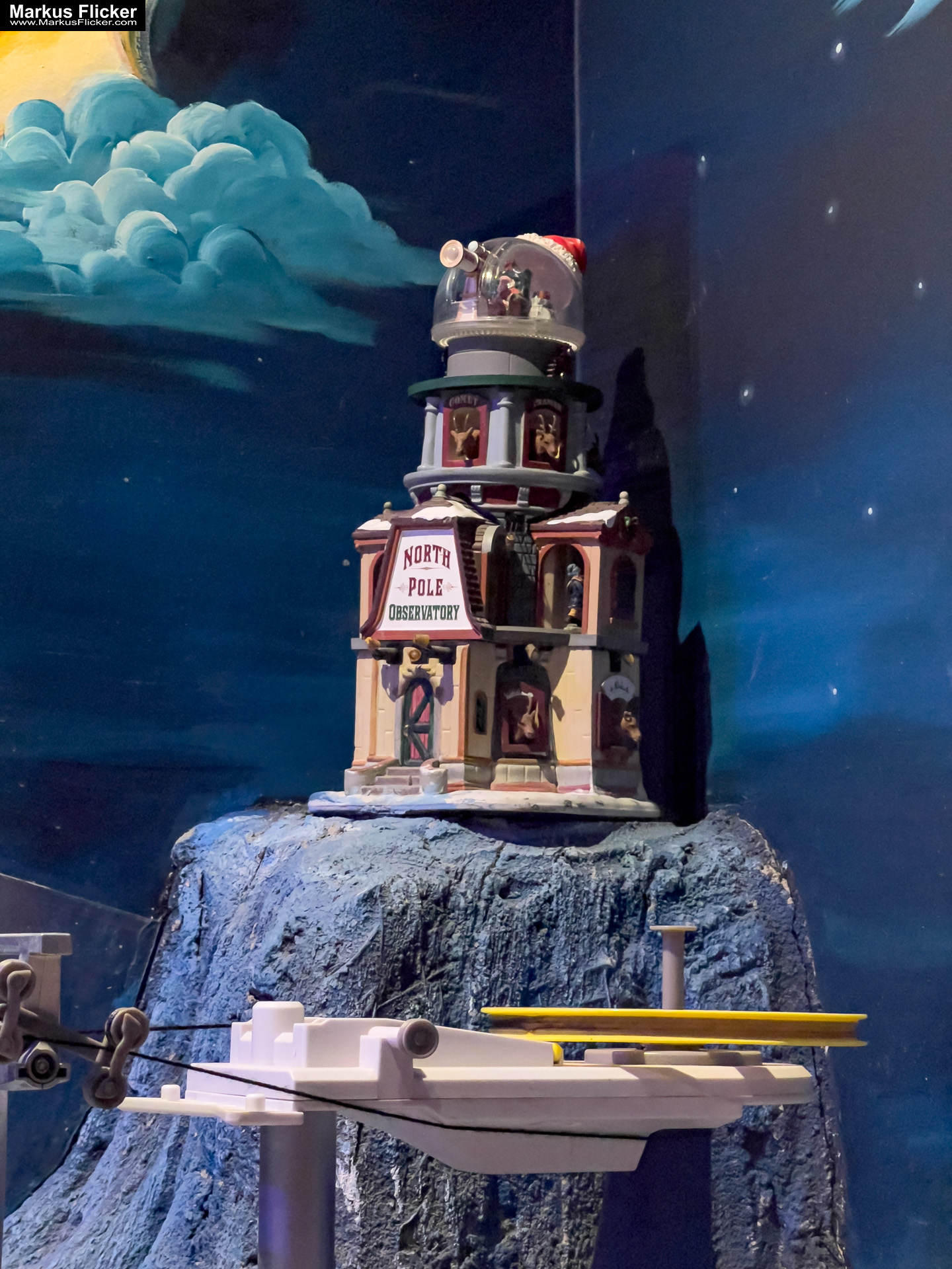 MYSZOGRÓD ZAKOPANE Skurrile Attraktion mit einer von lebenden Mäusen bevölkerten Miniaturlandschaft mit Häusern, Dörfern, Eisenbahnstrecke & Skigebiet MYSZOGRÓD ZAKOPANE Skurrile Attraktion mit einer von lebenden Mäusen bevölkerten Miniaturlandschaft mit Häusern, Dörfern, Eisenbahnstrecke & Skigebiet