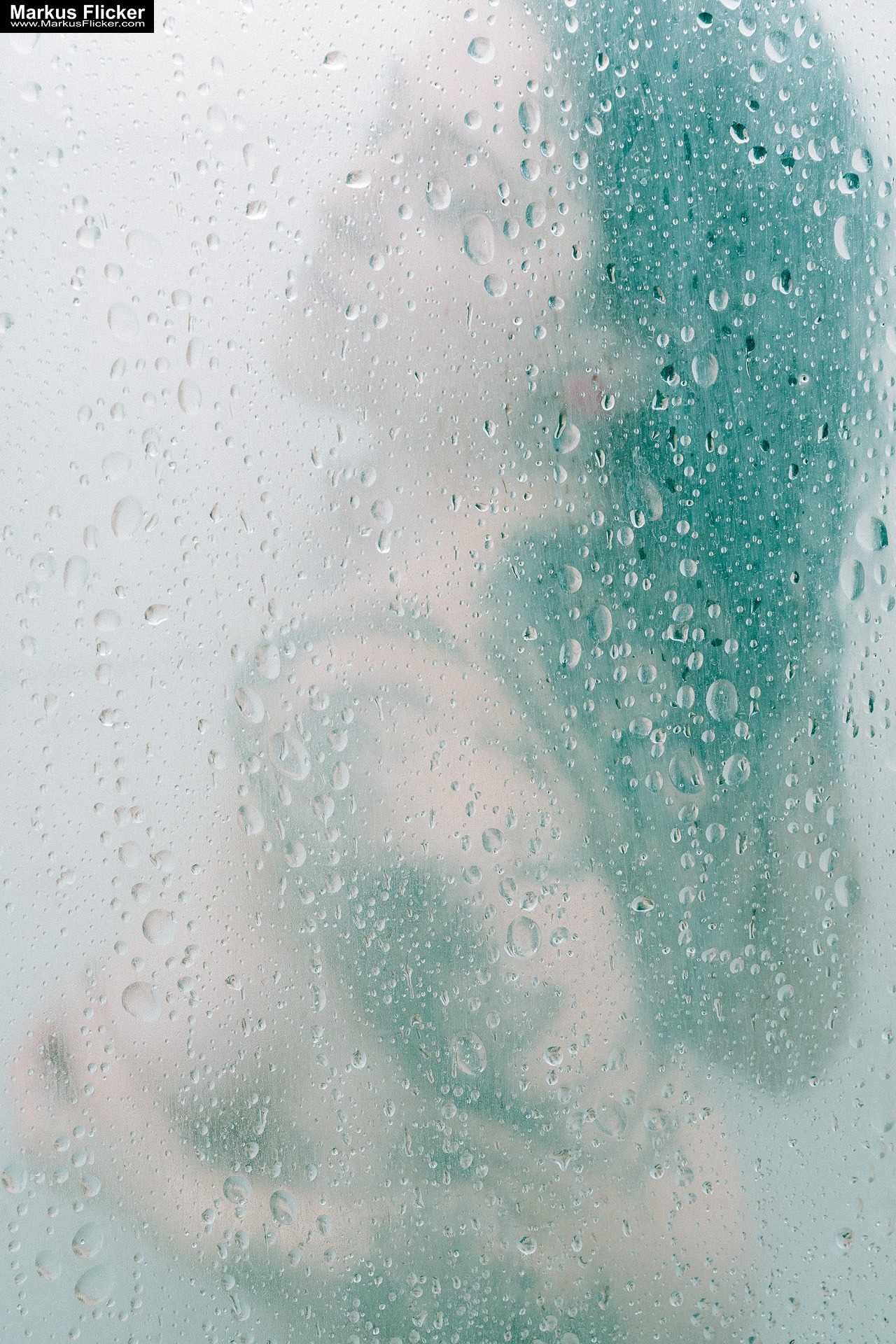 Erotic Art Female Model Portrait Elisa Shower Girl Underboob Tattoo Fotoshooting in der Dusche Erotic Art Female Model Portrait Elisa Shower Girl Underboob Tattoo Fotoshooting in der Dusche