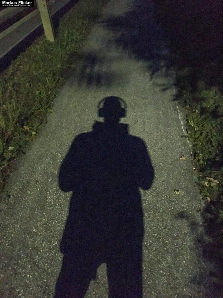 Die Kunst der Streetfotografie bei Nacht: Tipps, Tricks und Hacks für Kamera und Smartphone