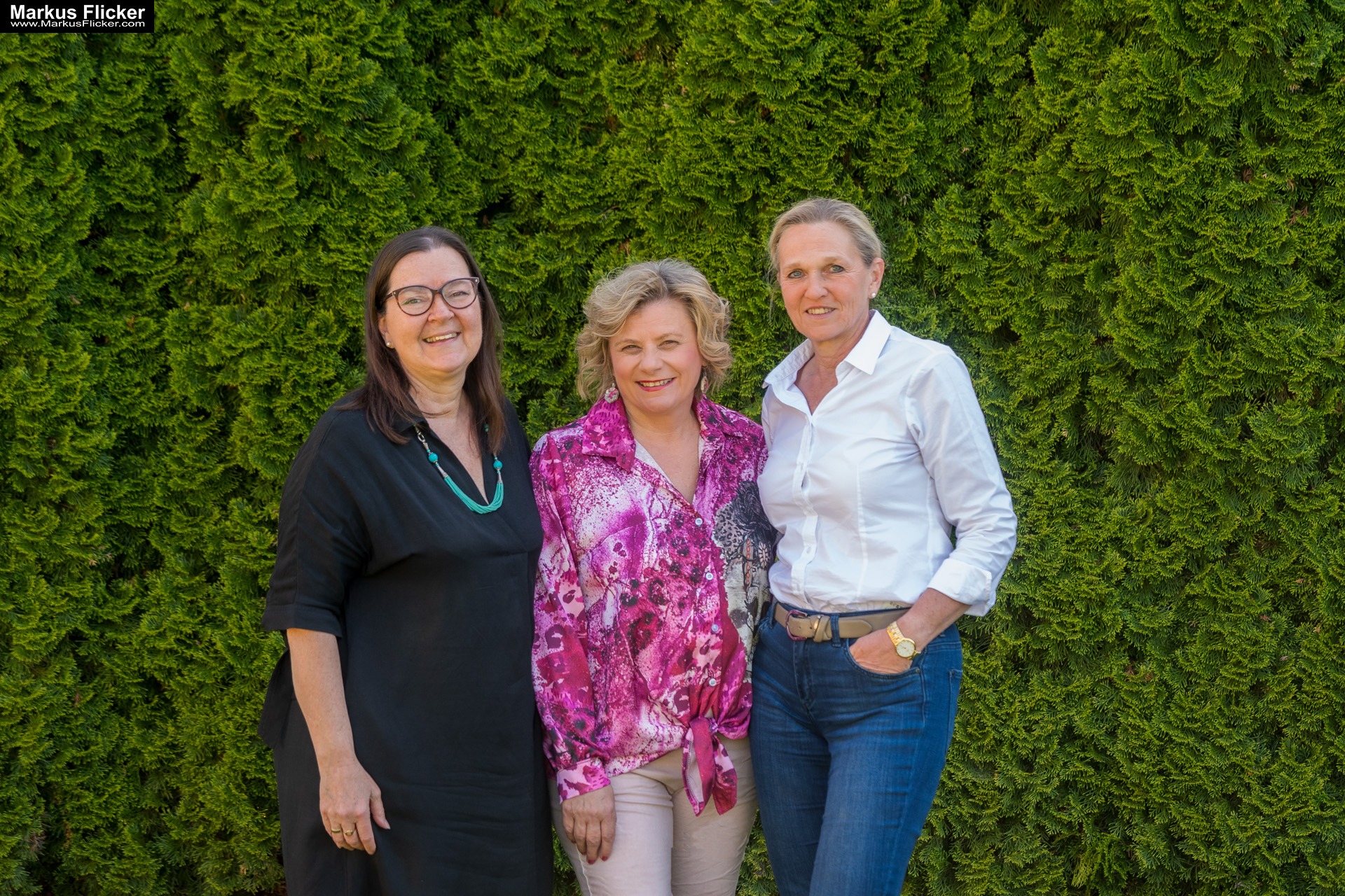 Woman - Art Frauen Kunst was uns bewegt - was wir bewegen Michaela Lukmann alias Arthena MAXX Evelyn Fasch EvFa Art Martina Brandl MBArt