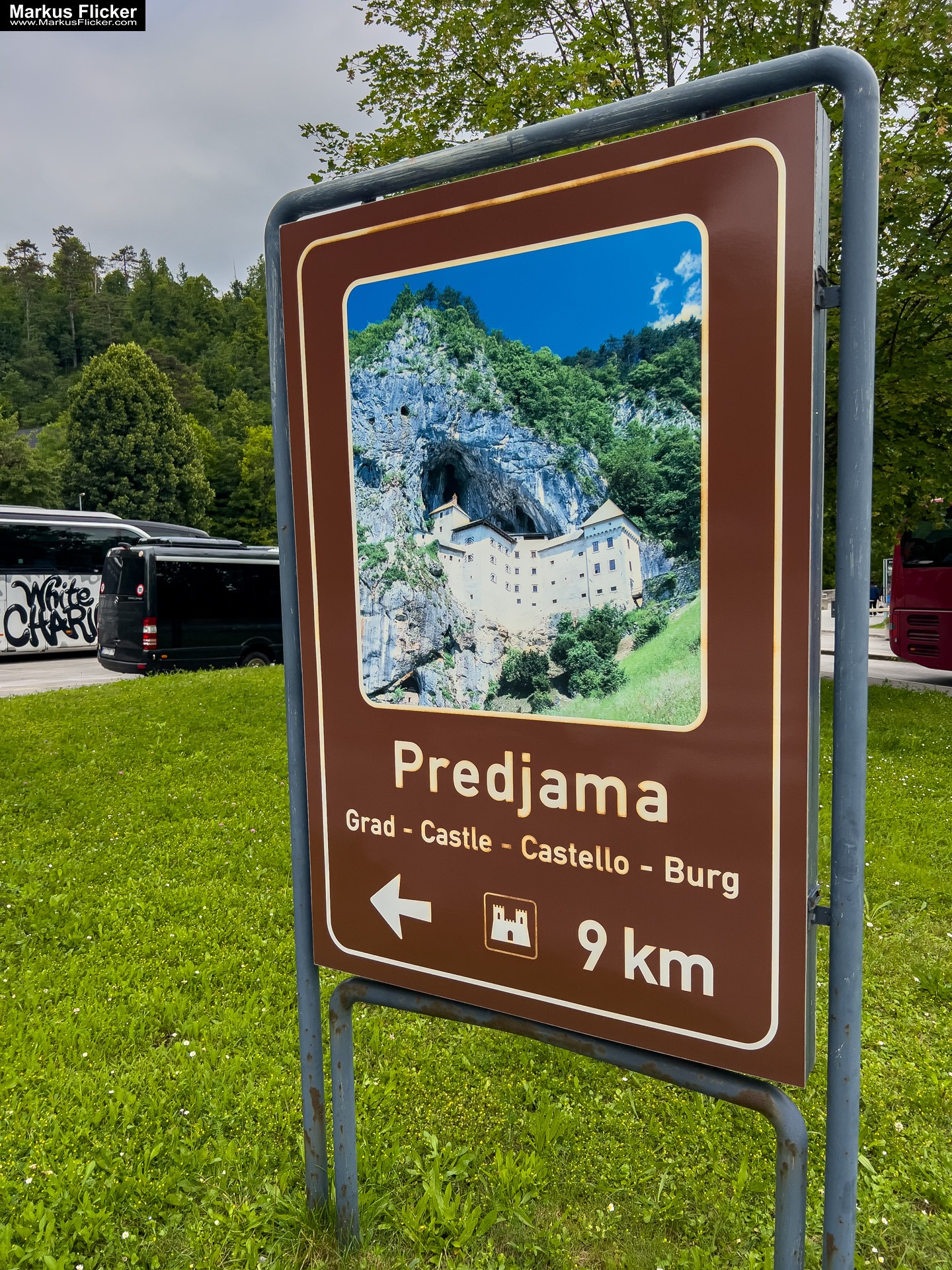 Park Postojna Jama Höhlen von Postojna in Slowenien #visitslovenia Park Postojna Jama. Höhlen von Postojna in Slowenien #visitslovenia