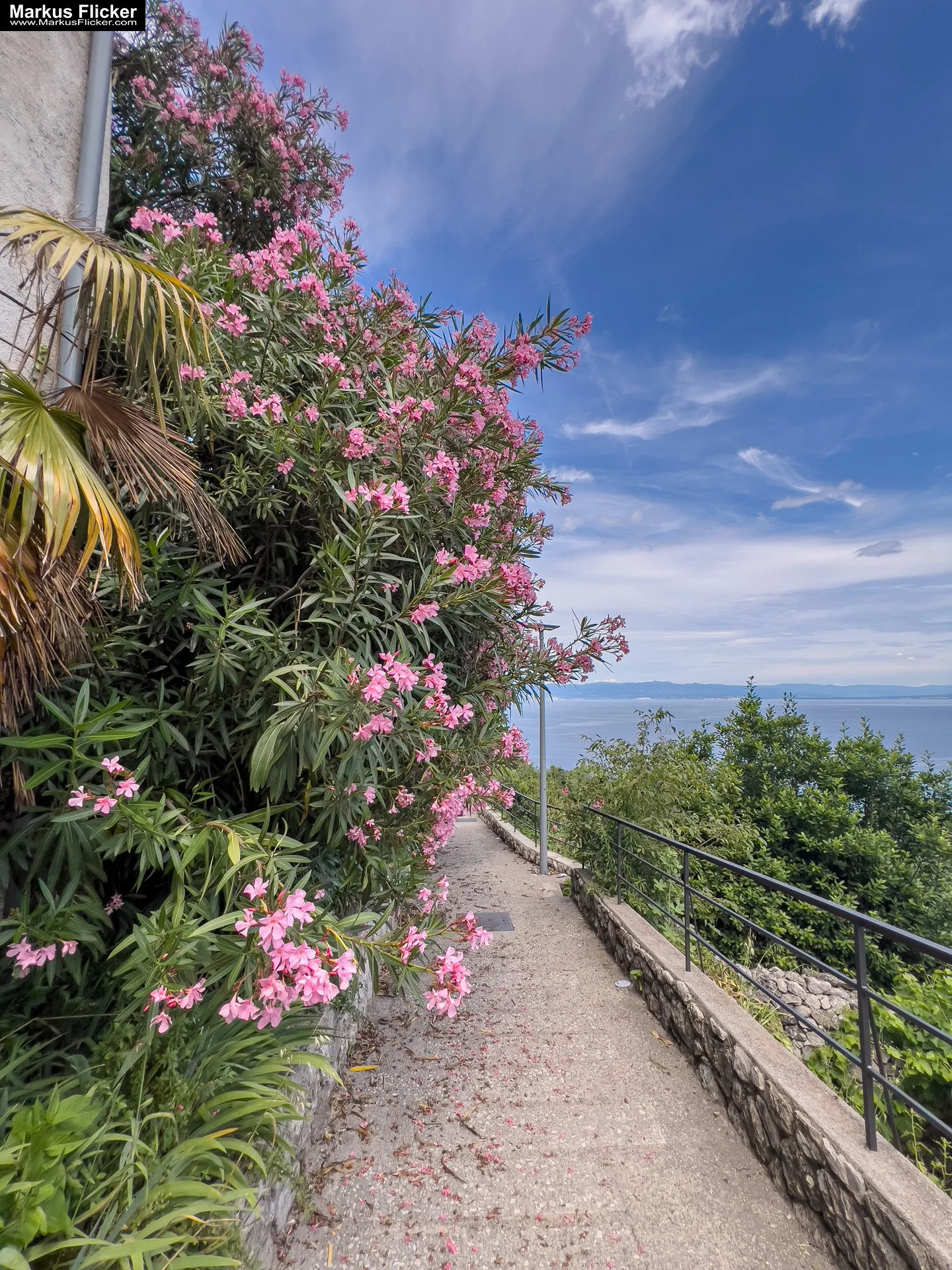 Župa Mošćenice Primorje-Gorski Kotar Kroatien Istrien. Roadtrip in Europa. Reisen mit dem Auto innerhalb der EU. Citytrips, Camping, Landschaft, Rundfahrt mit dem PKW, romantische Städte und Urlaubsinspiration