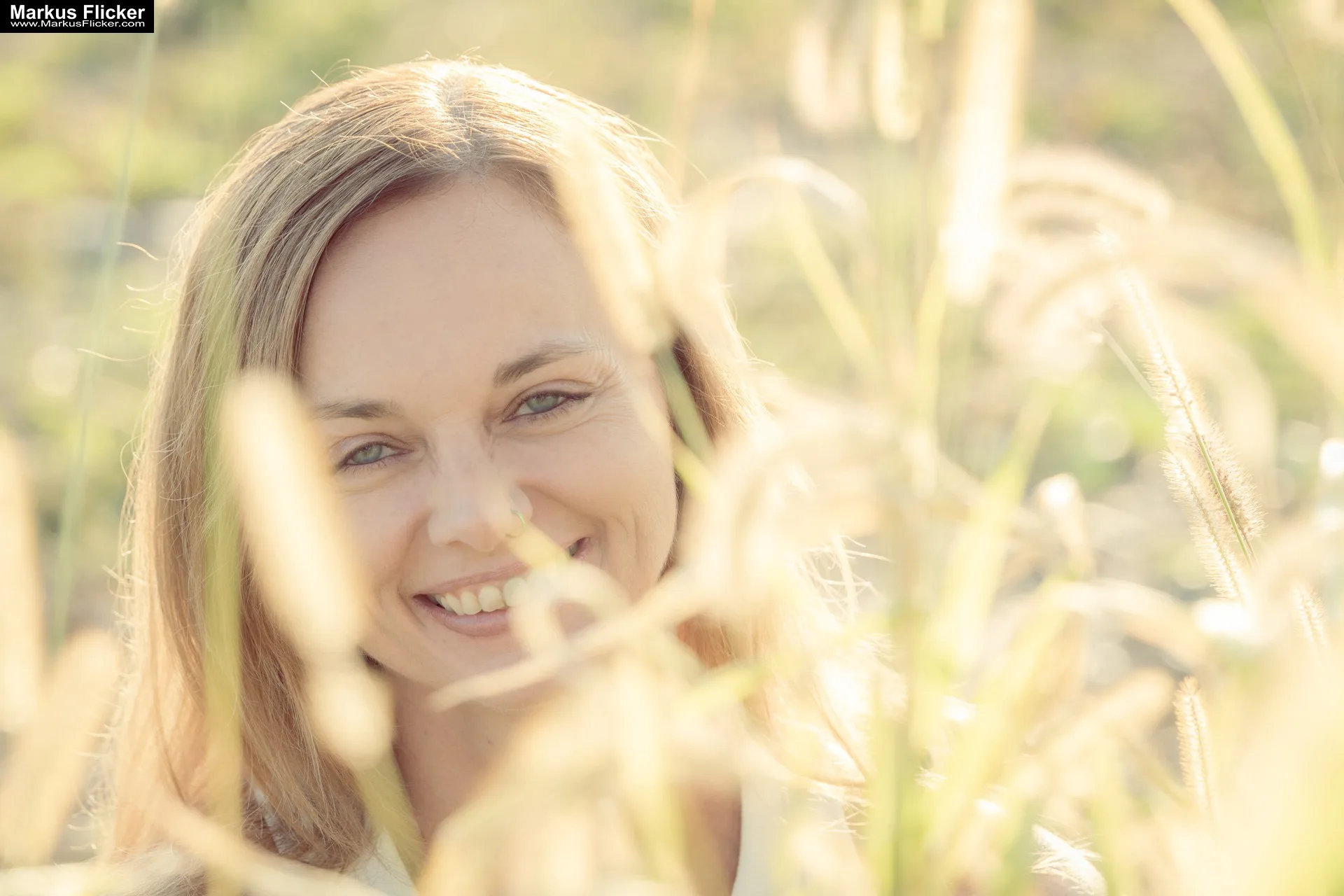 Kreative TFP-Shootings Fotos & Videos im Raum Graz, Maribor & Gleisdorf inkl. 37 Vorteile Spätsommer-Portrait- und Videoaufnahmen: Perfektes Licht und Atmosphäre Female Model Frau Woman Andrea Gleisdorf Graz Steiermark Österreich